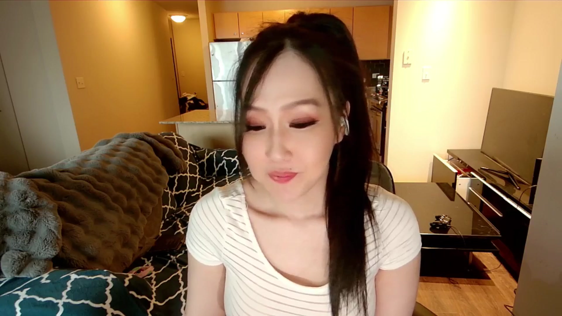 Gallery image thumbnail from xWildThingx's myfreecams stream on, 07/06/2025, 23:44 image 11 of 20