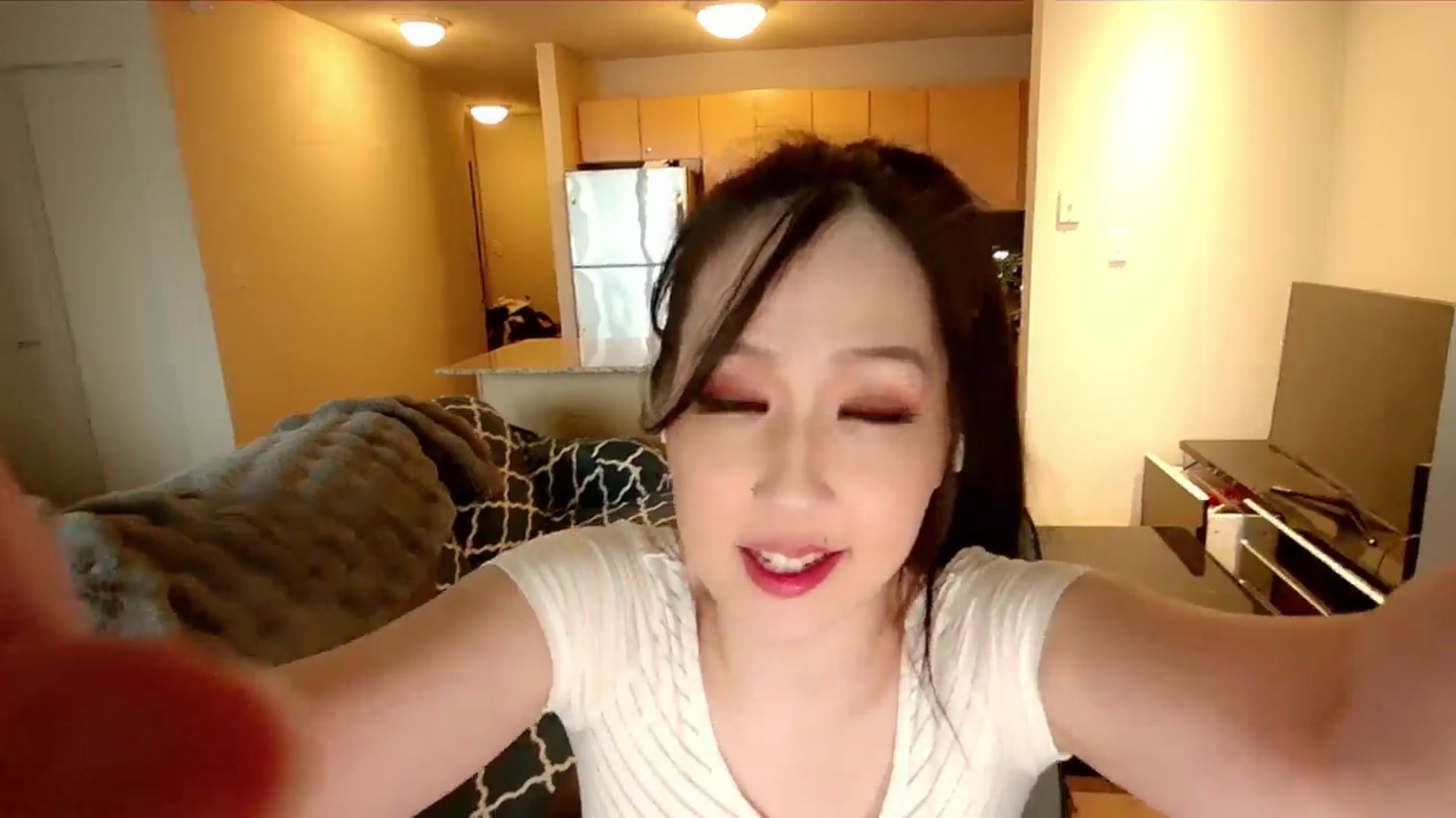 Gallery image thumbnail from xWildThingx's myfreecams stream on, 07/06/2025, 23:44 image 13 of 20