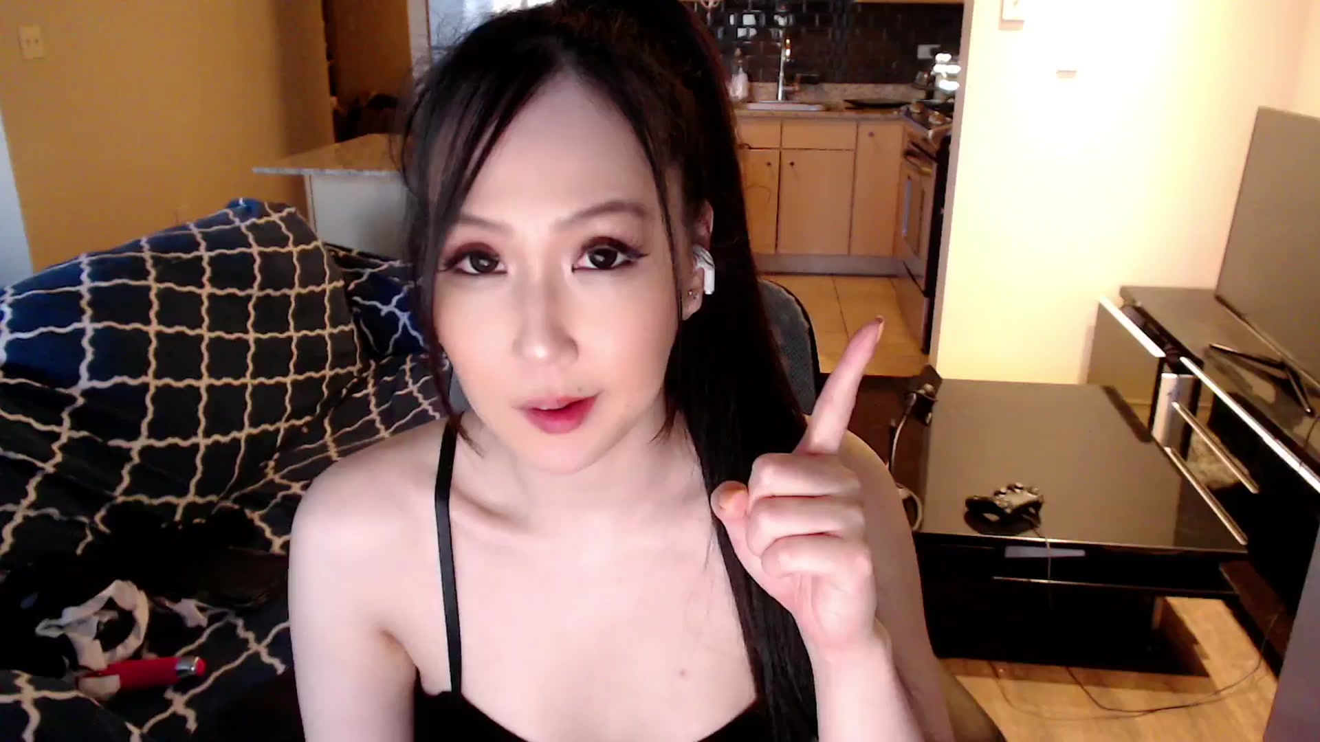 Gallery image thumbnail from xWildThingx's myfreecams stream on, 09/01/2025, 24:10 image 4 of 20