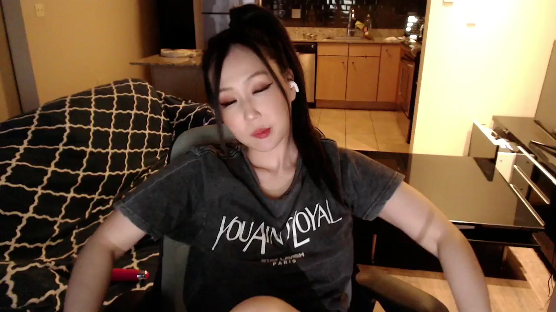 Gallery image thumbnail from xWildThingx's myfreecams stream on, 09/28/2025, 23:57 image 7 of 20