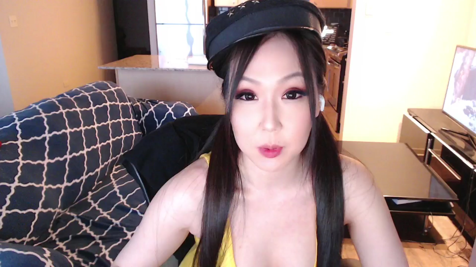Gallery image thumbnail from xWildThingx's myfreecams stream on, 12/28/2025, 19:58 image 7 of 20