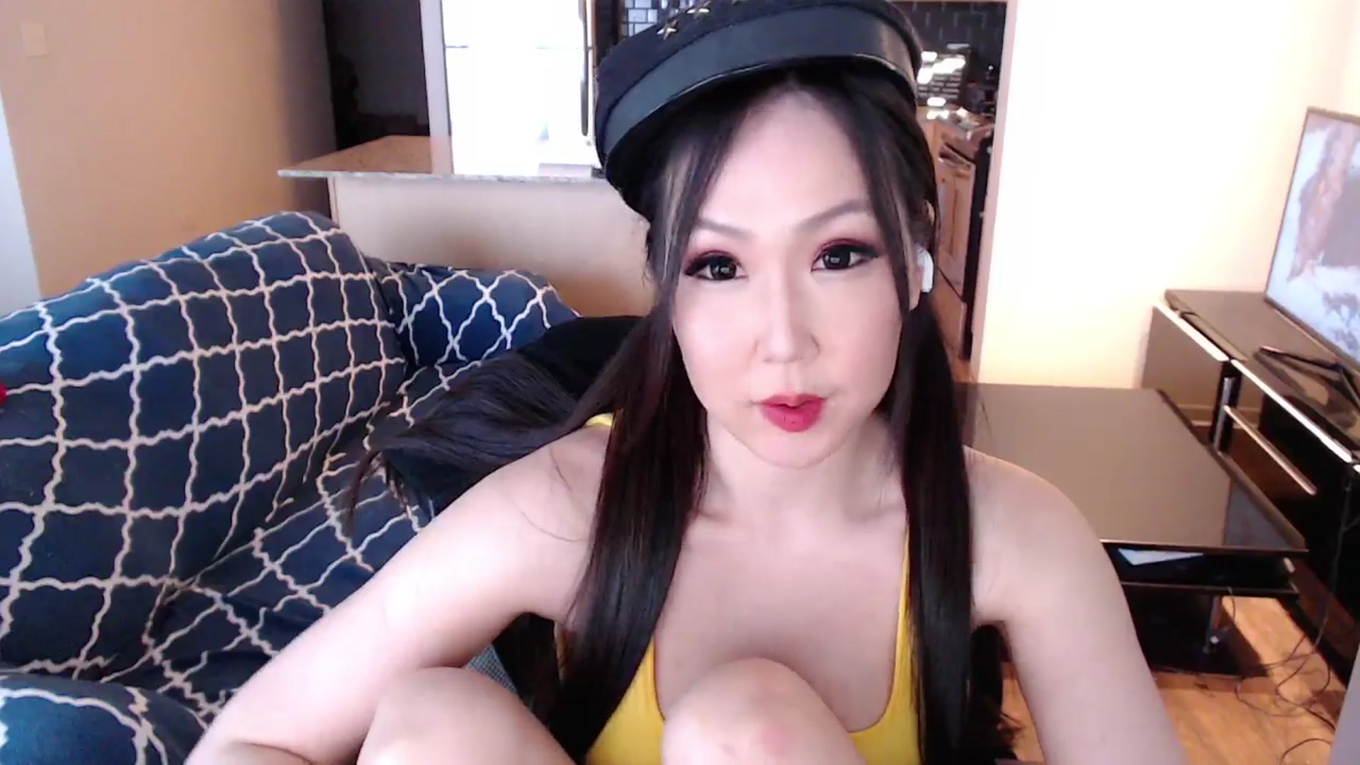 Gallery image thumbnail from xWildThingx's myfreecams stream on, 12/28/2025, 19:58 image 10 of 20