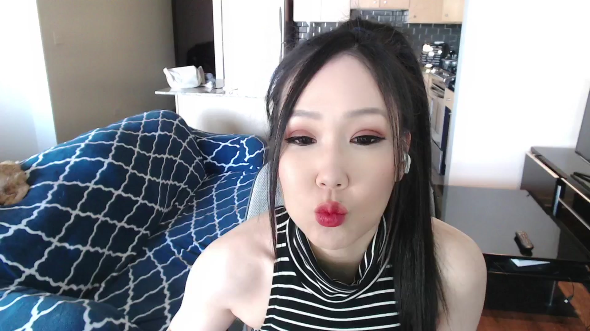 Gallery image thumbnail from xWildThingx's myfreecams stream on, 02/08/2026, 19:19 image 5 of 20