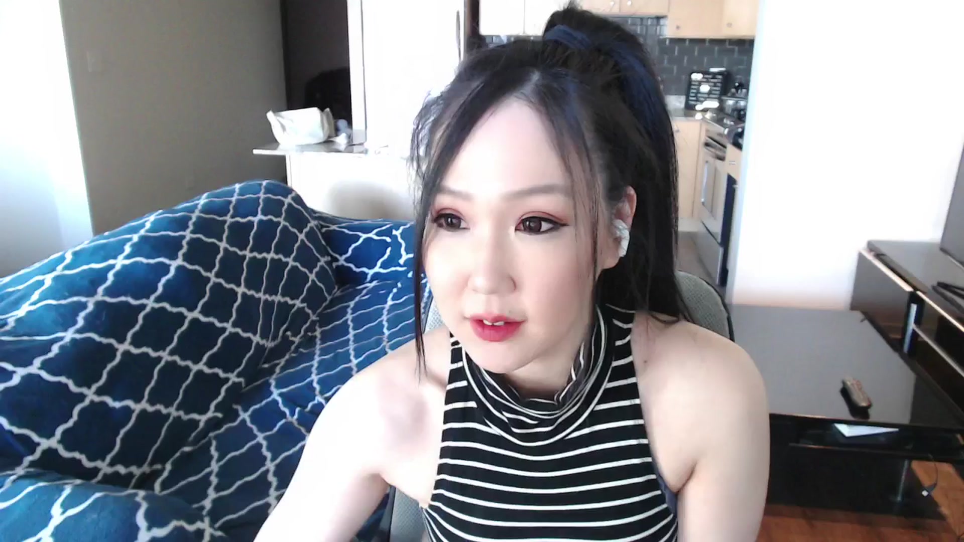Gallery image thumbnail from xWildThingx's myfreecams stream on, 02/08/2026, 19:19 image 19 of 20