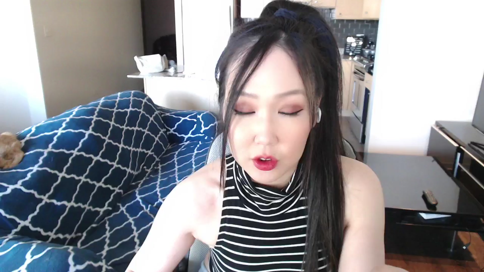 Gallery image thumbnail from xWildThingx's myfreecams stream on, 02/08/2026, 19:19 image 3 of 20