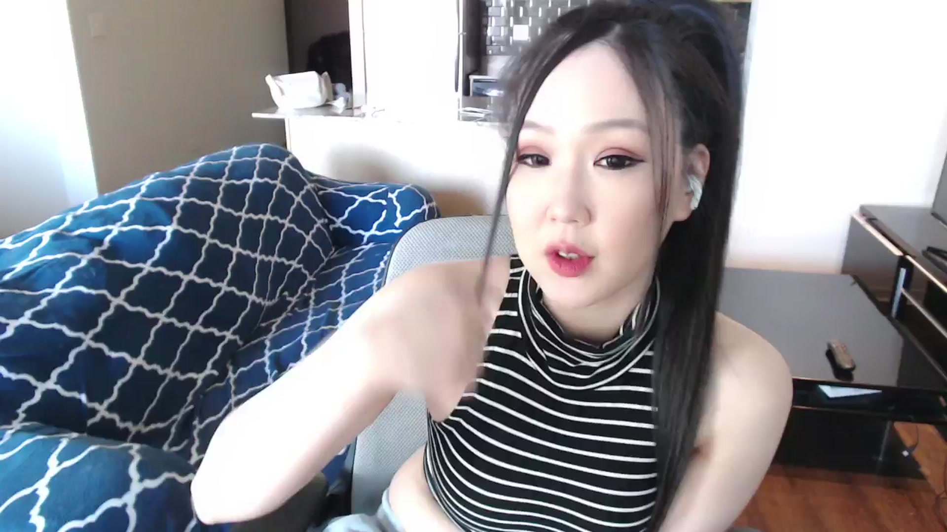 Gallery image thumbnail from xWildThingx's myfreecams stream on, 02/08/2026, 21:47 image 4 of 20