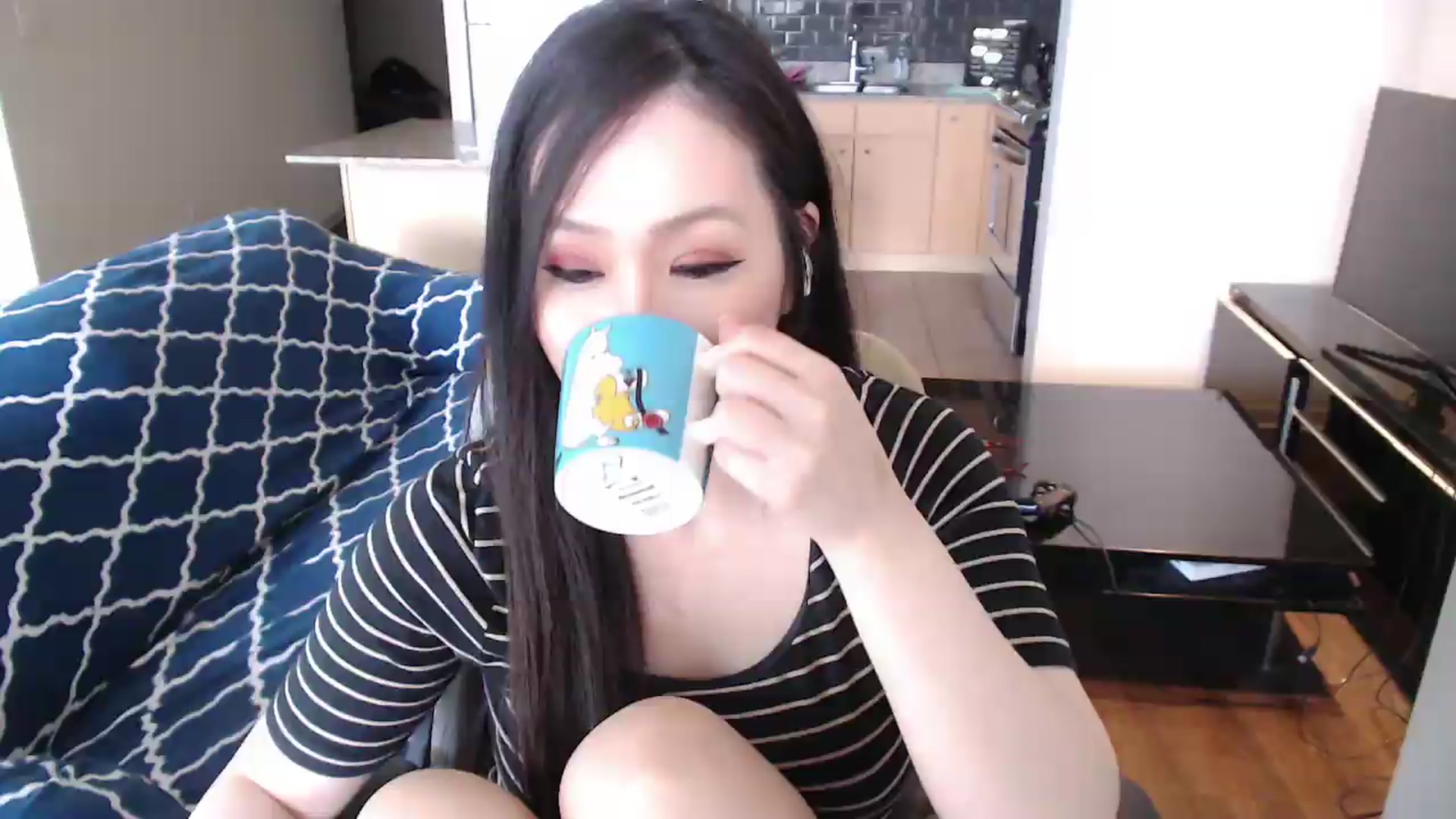 Gallery image thumbnail from xWildThingx's myfreecams stream on, 05/18/2026, 24:57 image 5 of 20