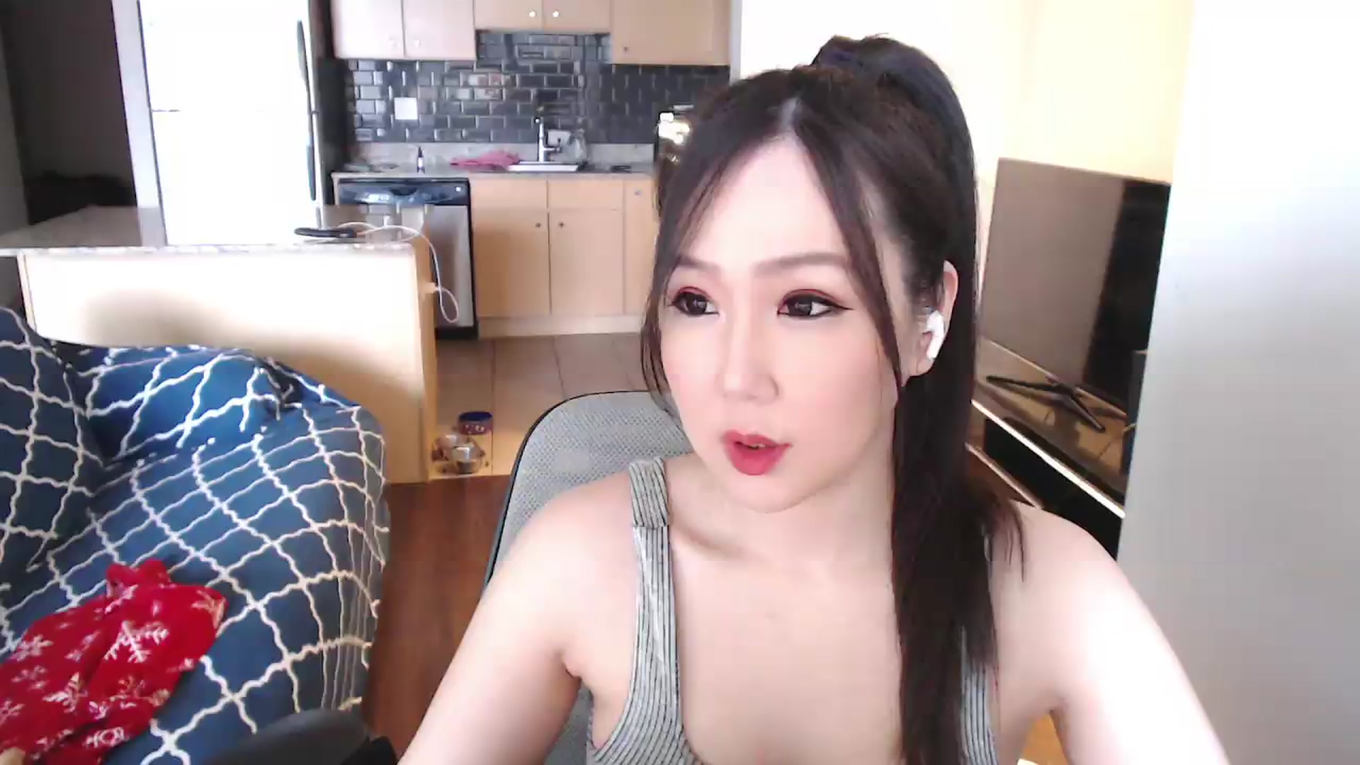 Gallery image thumbnail from xWildThingx's myfreecams stream on, 08/02/2026, 23:29 image 4 of 20