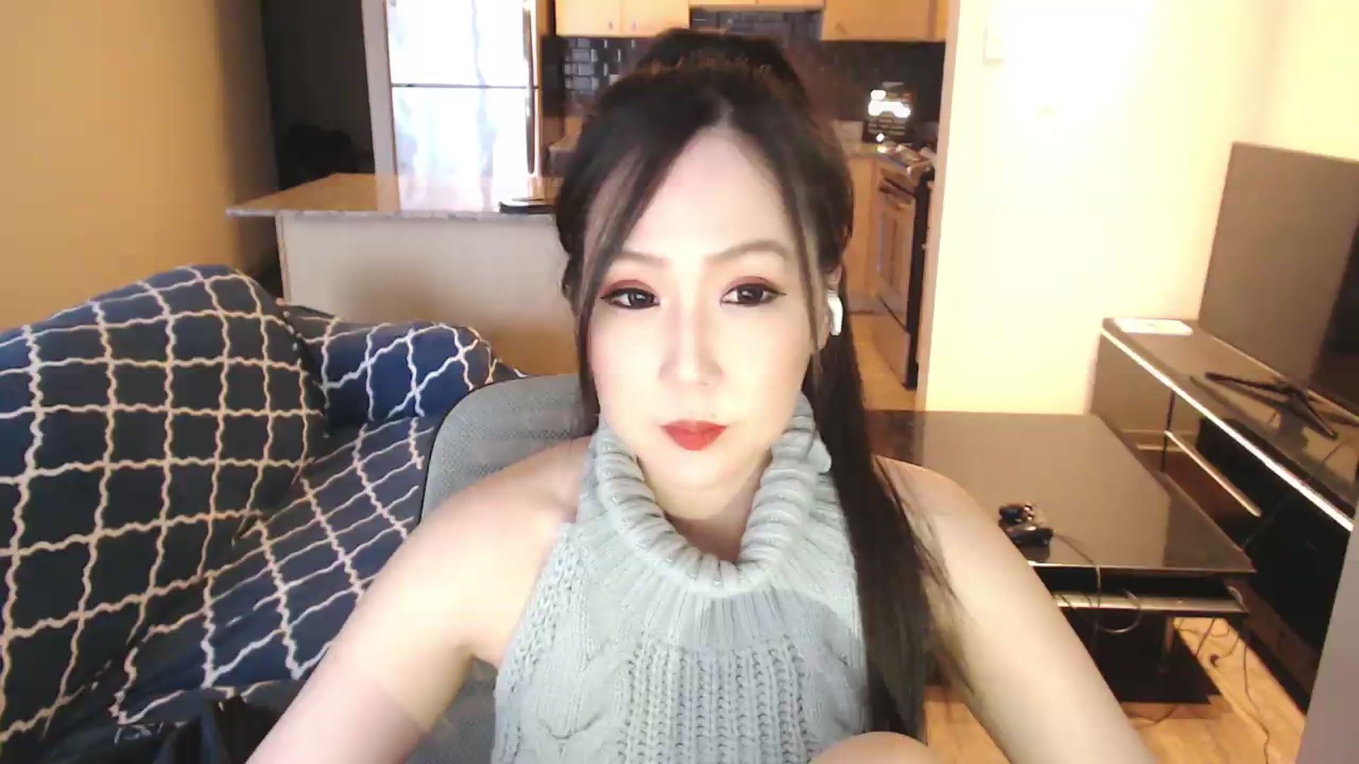 Gallery image thumbnail from xWildThingx's myfreecams stream on, 08/30/2026, 21:51 image 6 of 20