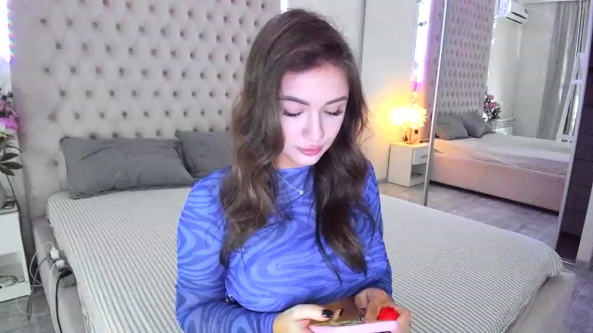 Gallery image thumbnail from xXKristy_'s myfreecams stream on, 11/18/2022, 18:19 image 14 of 20
