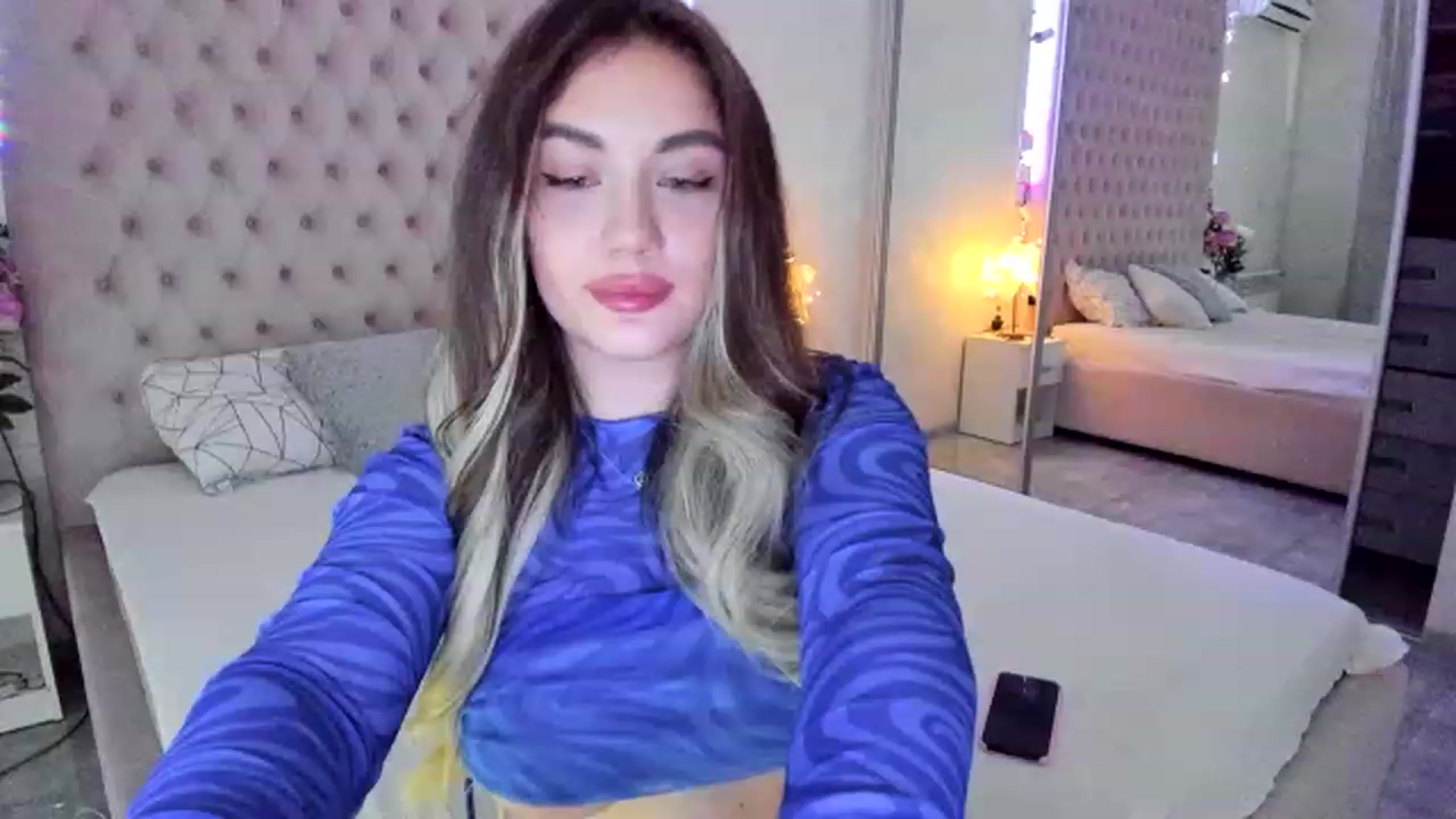 Gallery image thumbnail from xXKristy_'s myfreecams stream on, 12/02/2022, 21:00 image 15 of 20