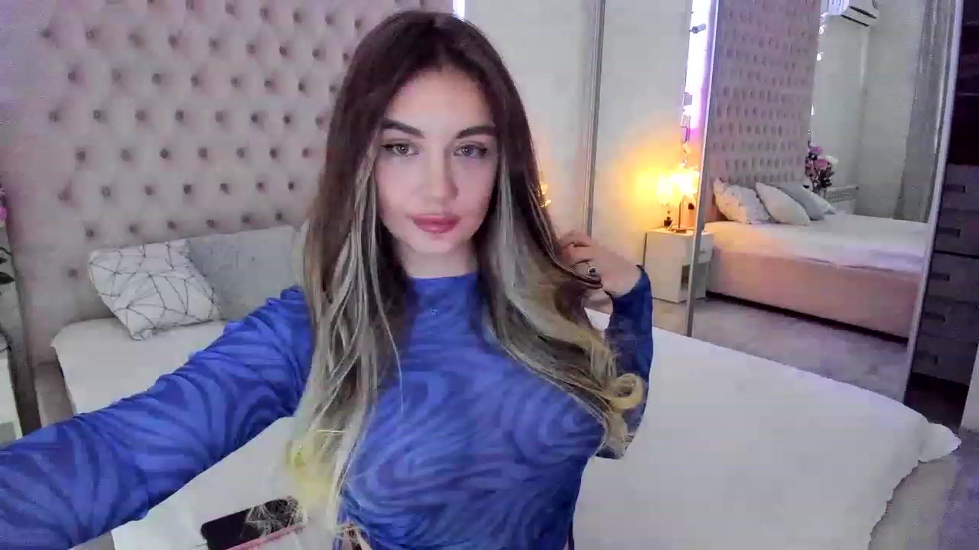 Gallery image thumbnail from xXKristy_'s myfreecams stream on, 12/02/2022, 21:44 image 7 of 20