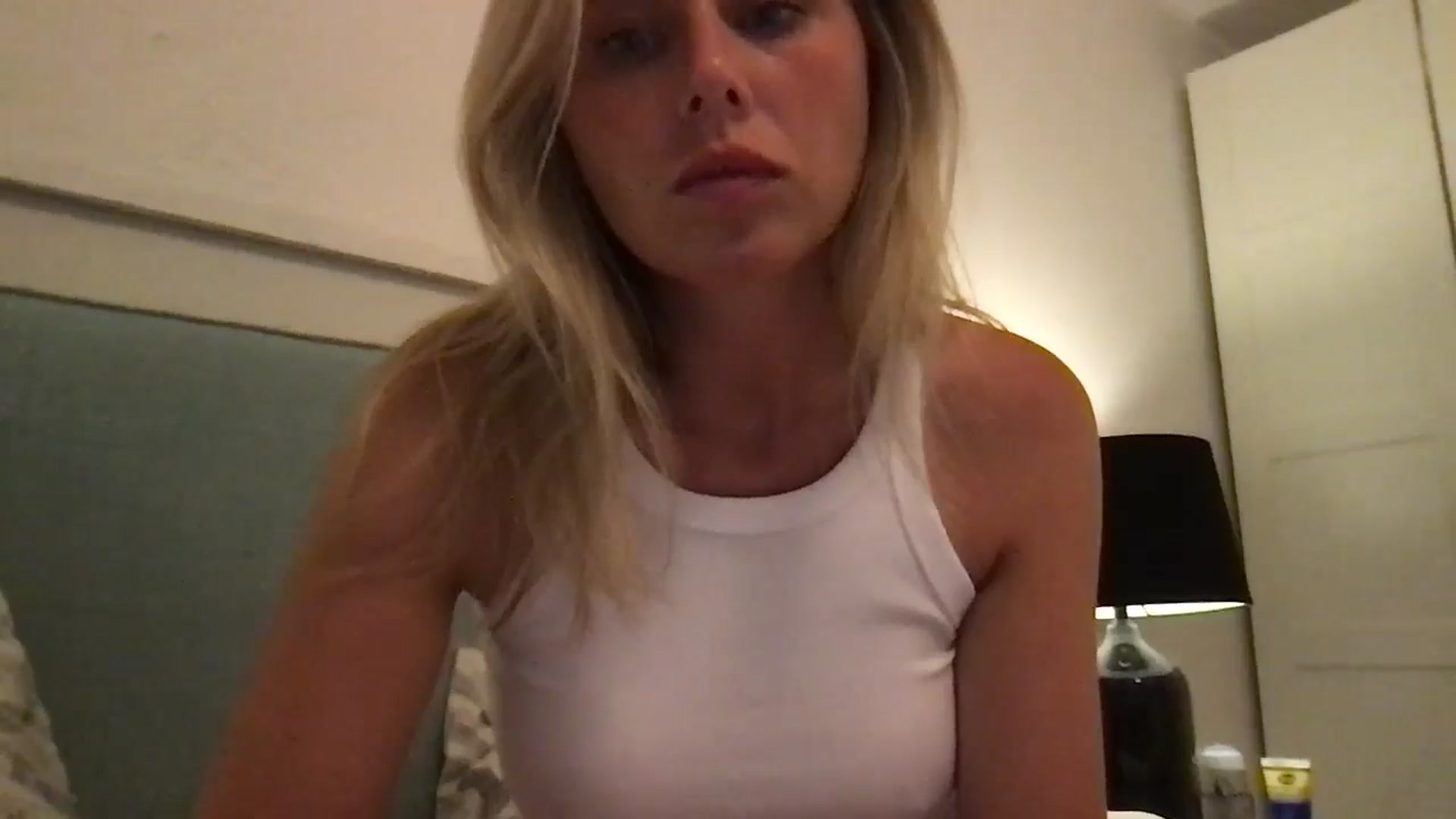 Gallery image thumbnail from xcutemicex's myfreecams stream on, 06/19/2024, 18:42 image 17 of 20