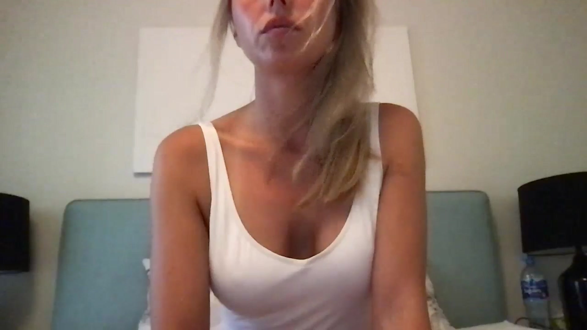 Gallery image thumbnail from xcutemicex's myfreecams stream on, 07/10/2024, 15:14 image 2 of 20