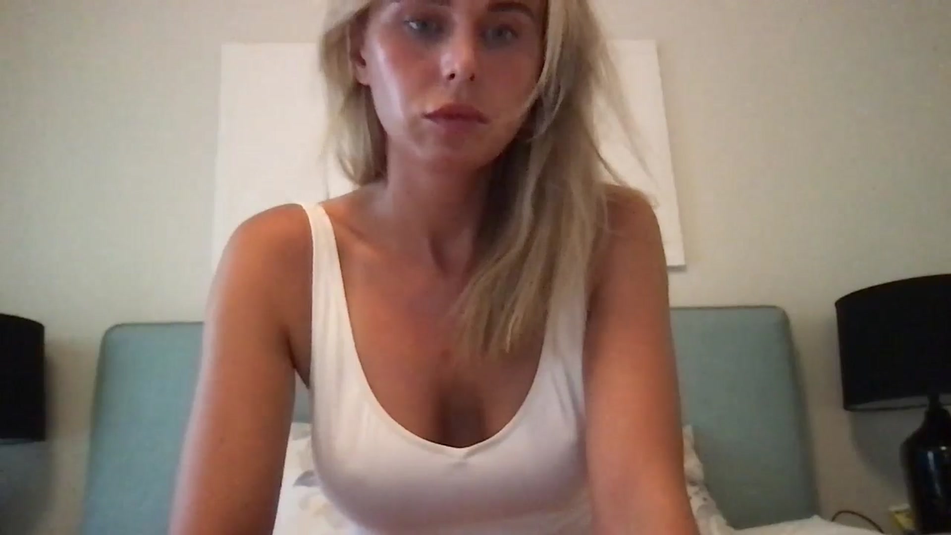 Gallery image thumbnail from xcutemicex's myfreecams stream on, 07/10/2024, 15:14 image 4 of 20