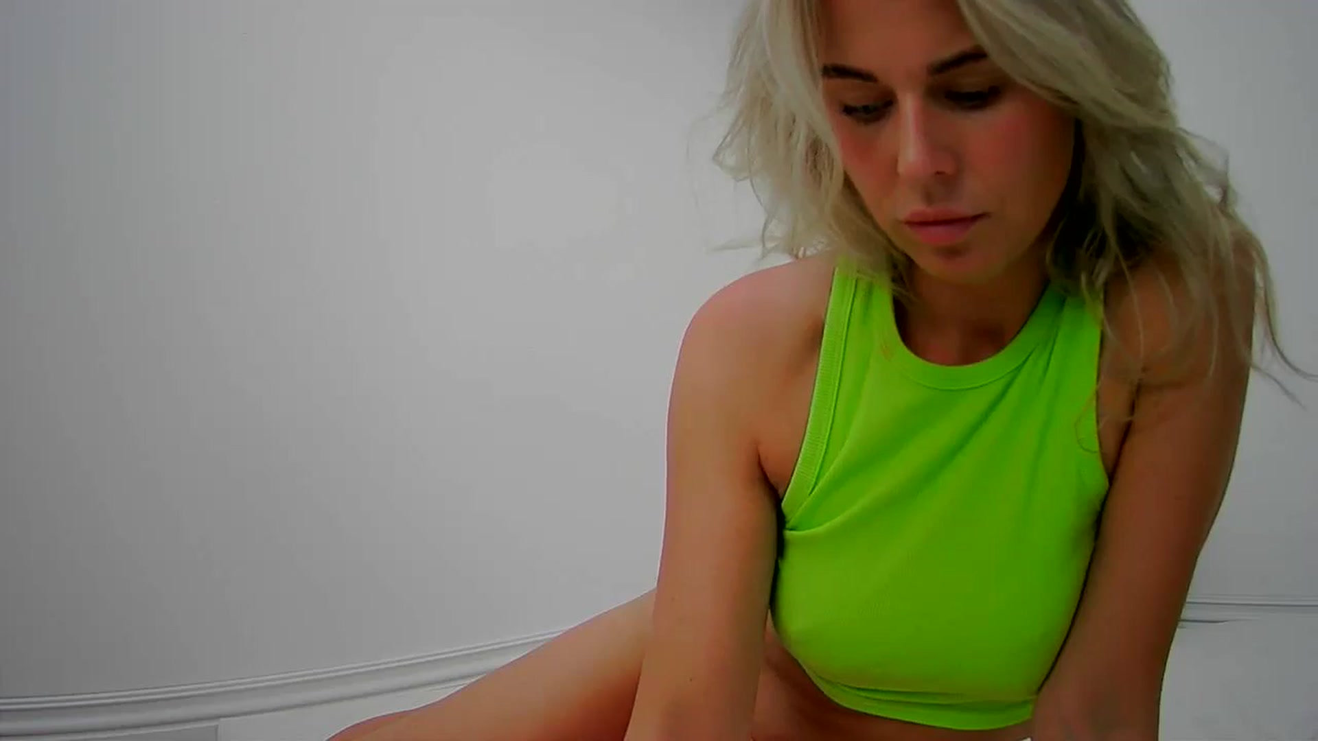 Gallery image thumbnail from xcutemicex's myfreecams stream on, 07/16/2024, 16:26 image 10 of 20
