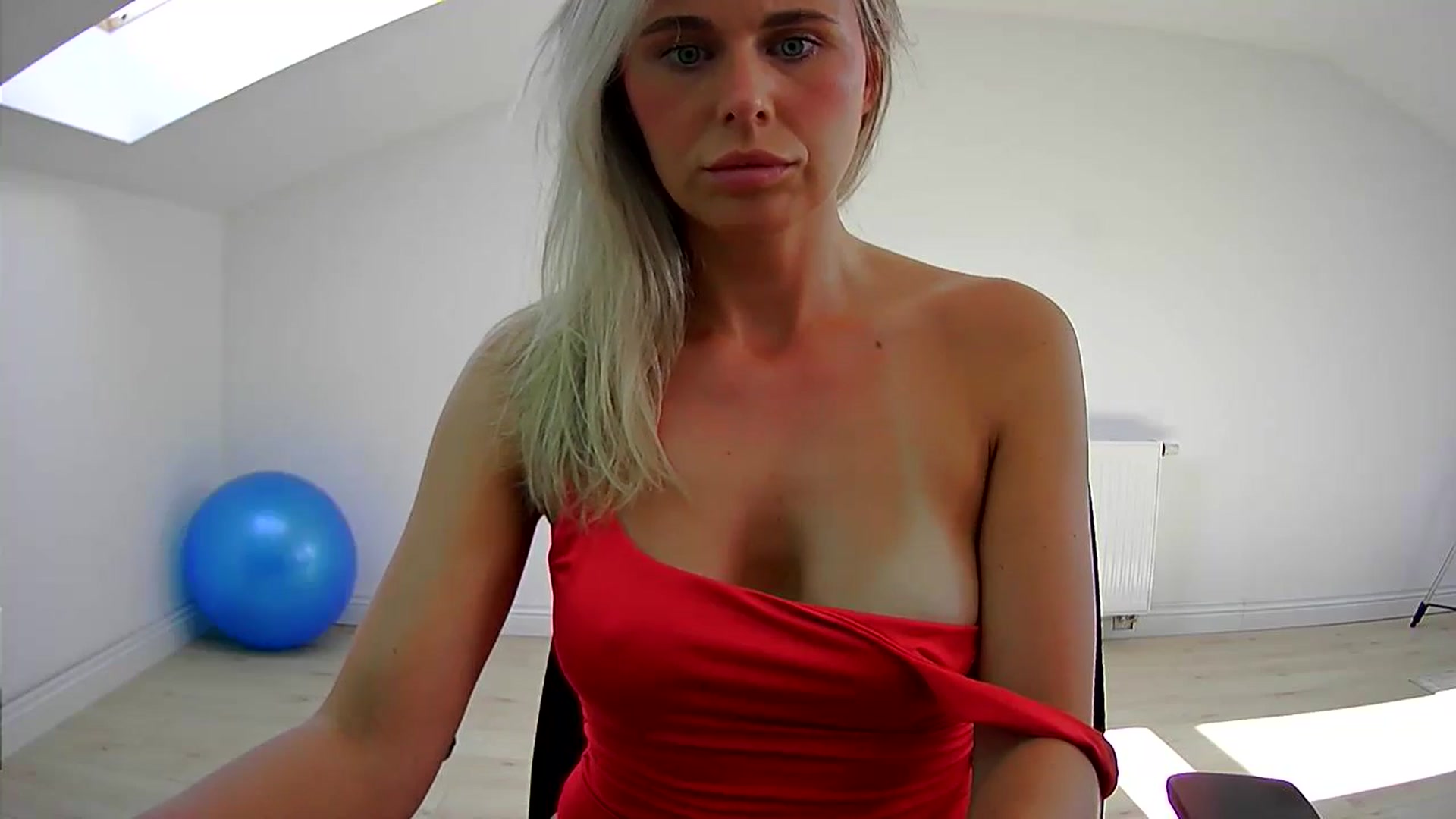 Gallery image thumbnail from xcutemicex's myfreecams stream on, 08/29/2024, 13:54 image 3 of 20
