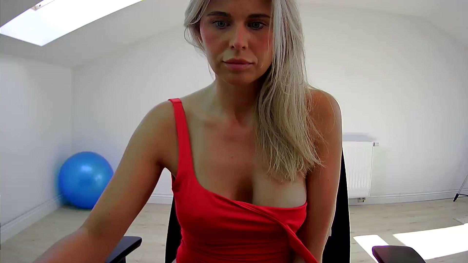Gallery image thumbnail from xcutemicex's myfreecams stream on, 08/29/2024, 13:54 image 7 of 20