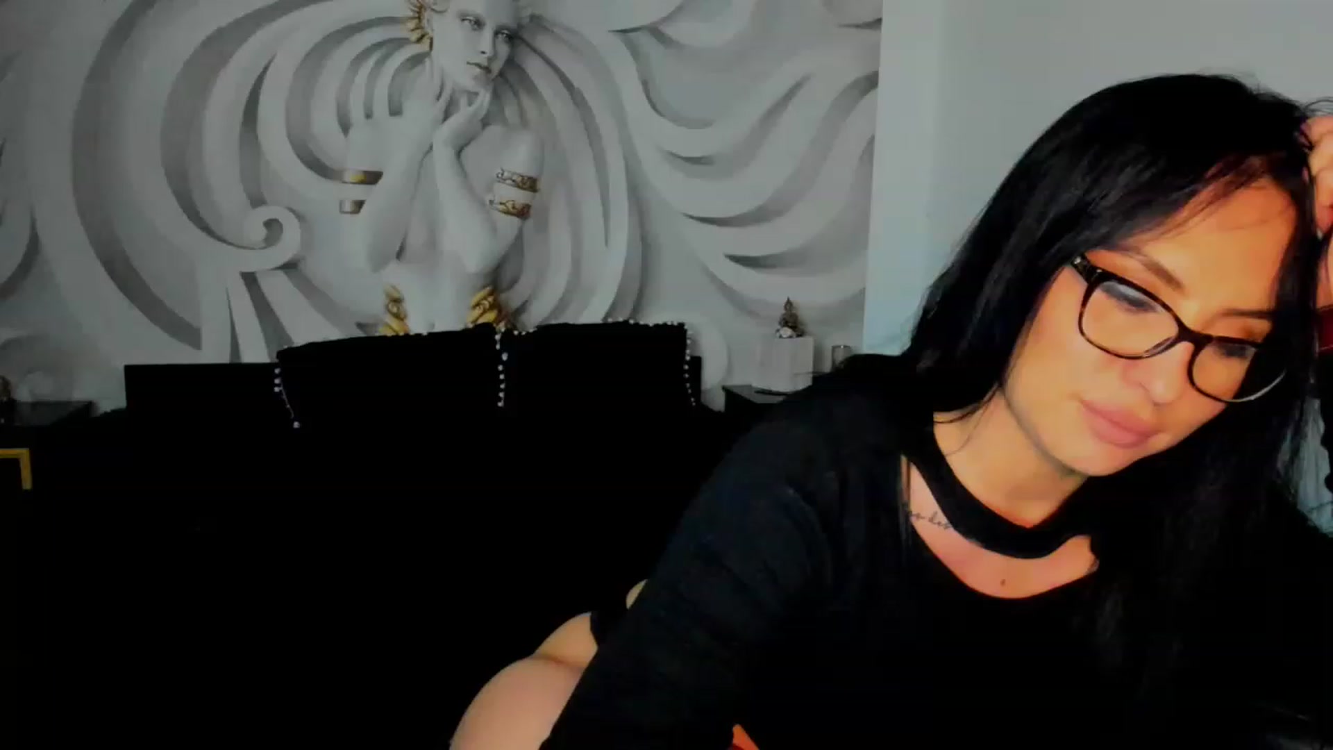 Gallery image thumbnail from xemena's myfreecams stream on, 06/18/2023, 23:47 image 19 of 20