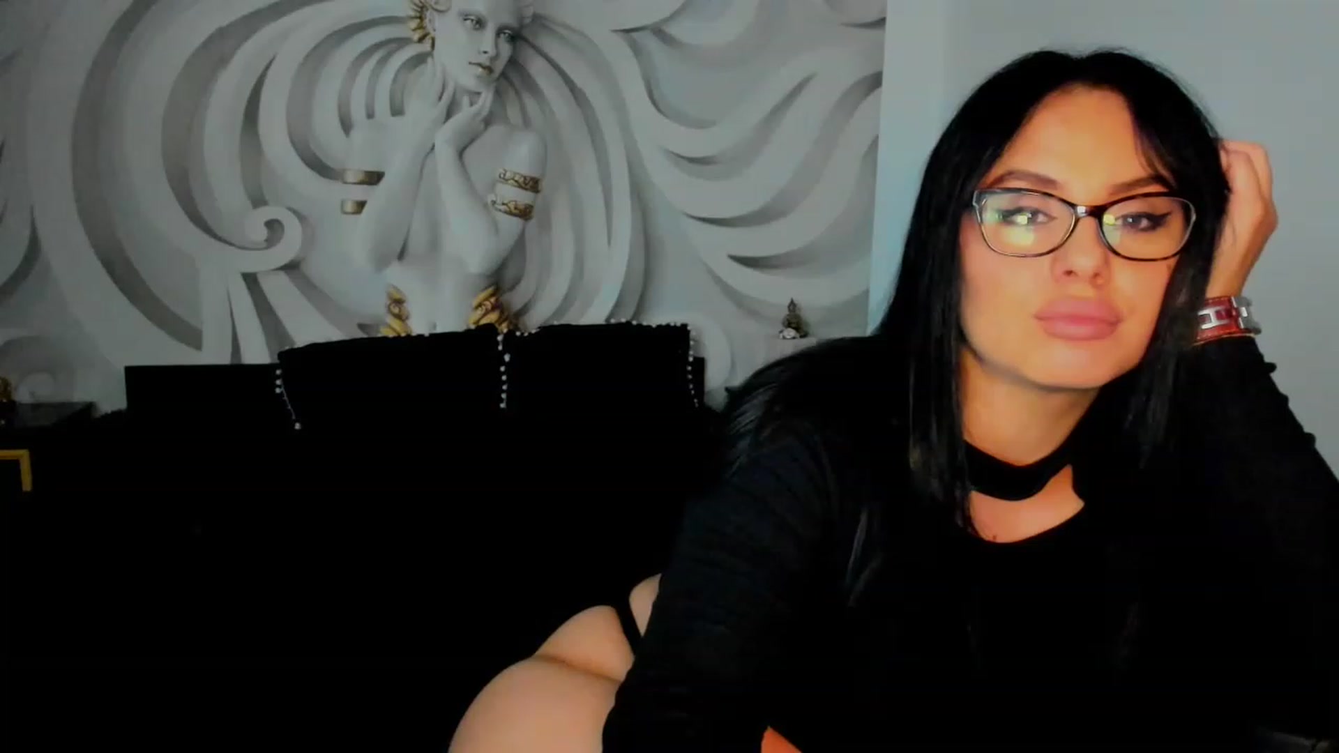 Gallery image thumbnail from xemena's myfreecams stream on, 06/18/2023, 23:47 image 14 of 20