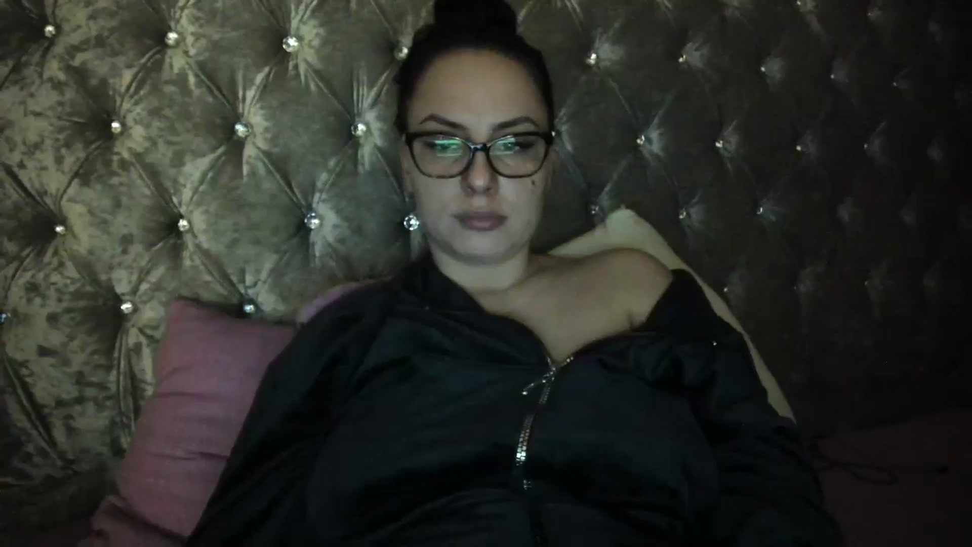 Gallery image thumbnail from xemena's myfreecams stream on, 12/26/2024, 24:01 image 20 of 20