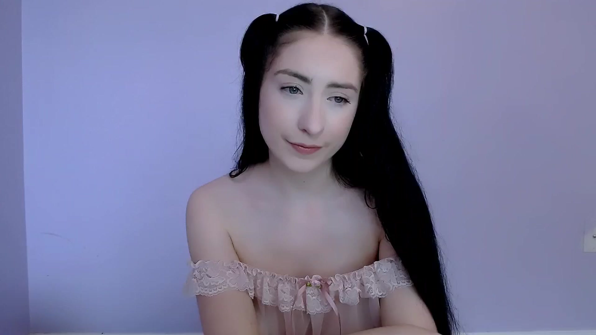 Gallery image thumbnail from xemily_alicex's myfreecams stream on, 11/04/2024, 19:03 image 19 of 20