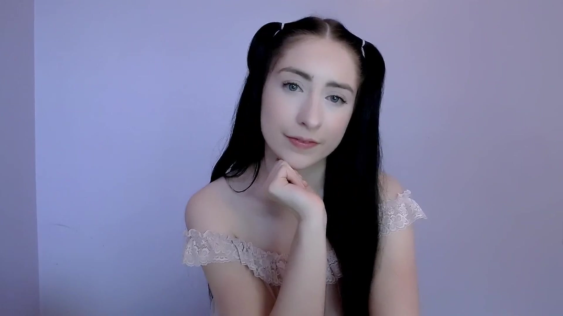 Gallery image thumbnail from xemily_alicex's myfreecams stream on, 11/04/2024, 20:29 image 5 of 20