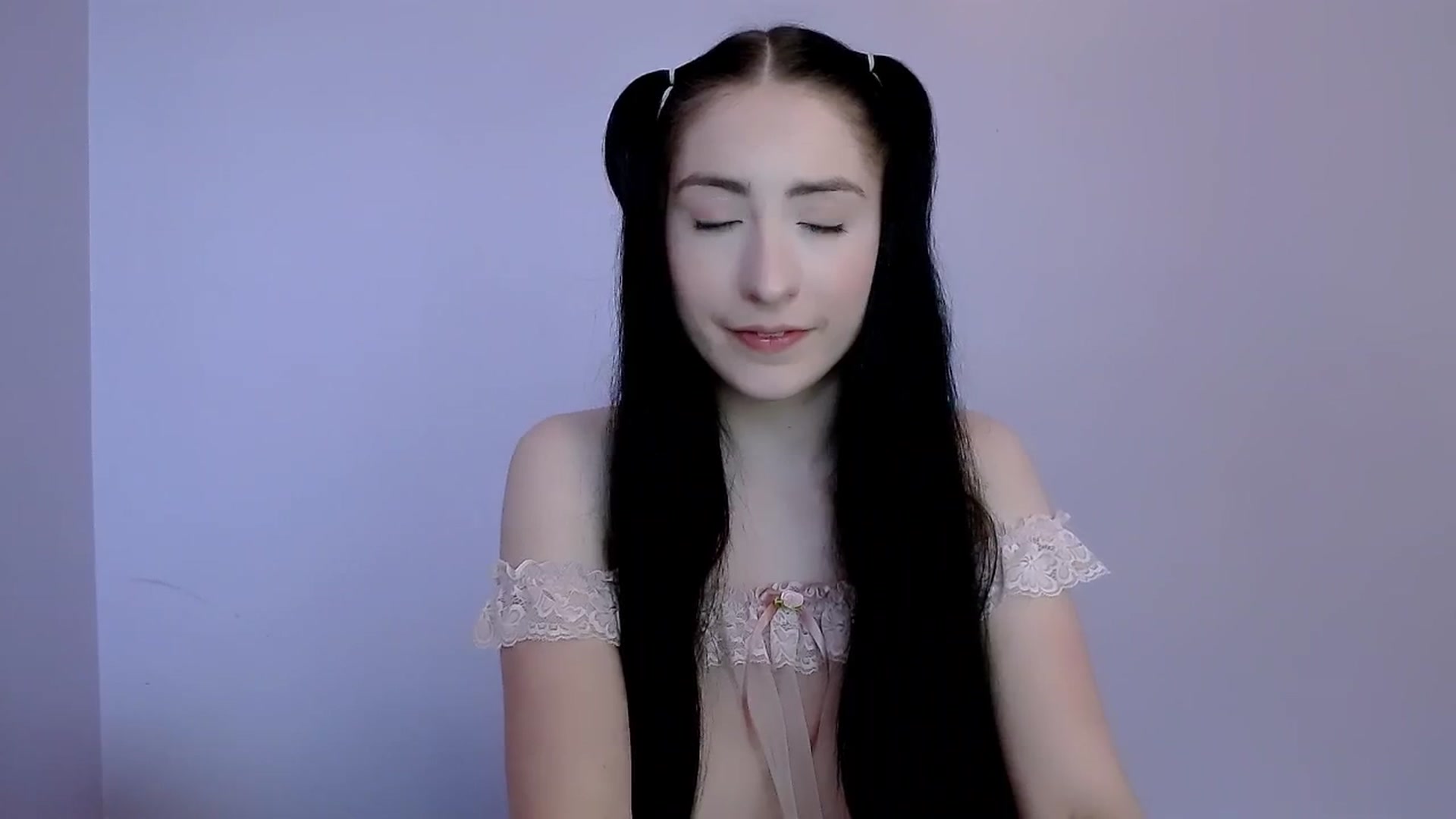 Gallery image thumbnail from xemily_alicex's myfreecams stream on, 11/04/2024, 20:29 image 3 of 20