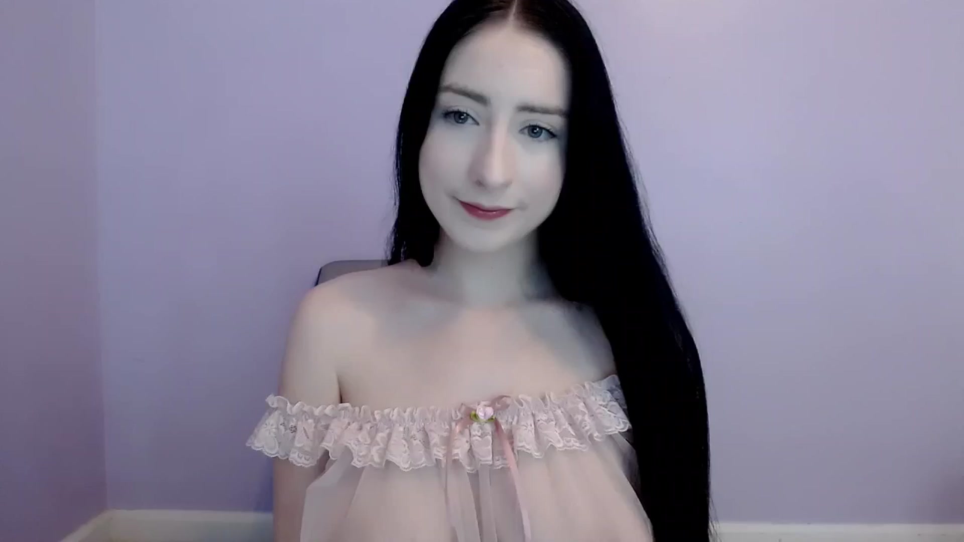 Gallery image thumbnail from xemily_alicex's myfreecams stream on, 11/18/2024, 22:14 image 2 of 20