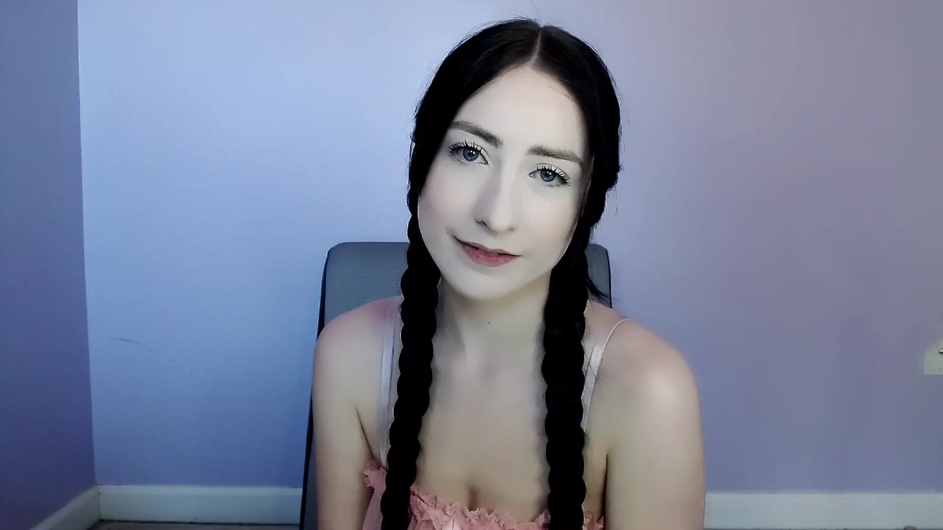 Gallery image thumbnail from xemily_alicex's myfreecams stream on, 12/02/2024, 15:52 image 13 of 20
