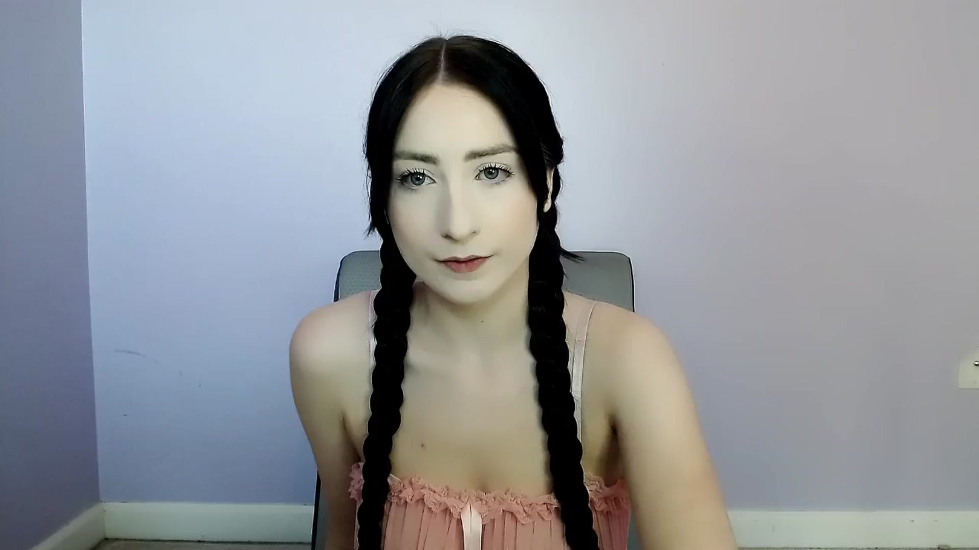 Gallery image thumbnail from xemily_alicex's myfreecams stream on, 12/02/2024, 15:52 image 1 of 20