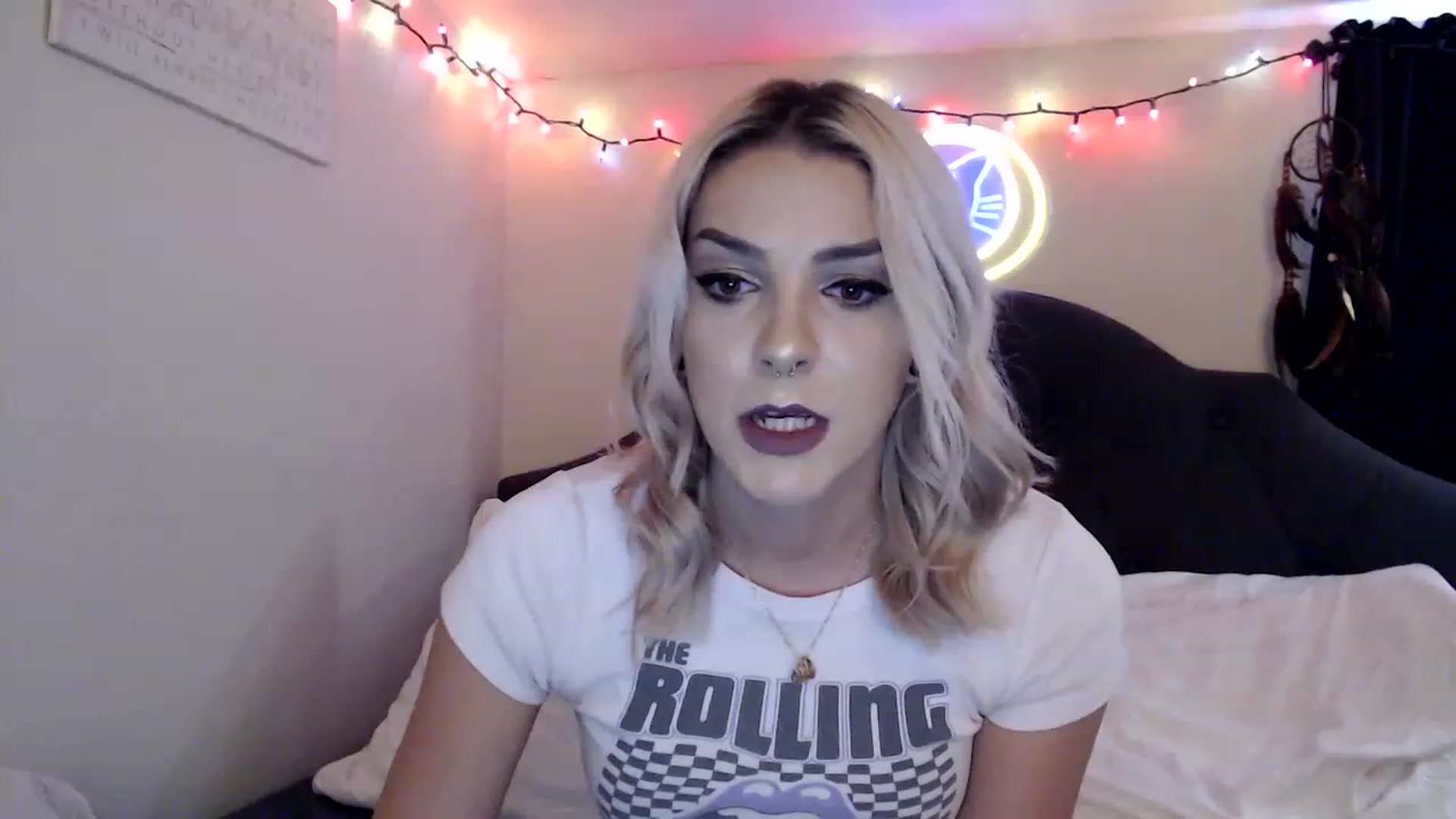 Gallery image thumbnail from xghostgirlx's myfreecams stream on, 06/15/2023, 19:25 image 15 of 20