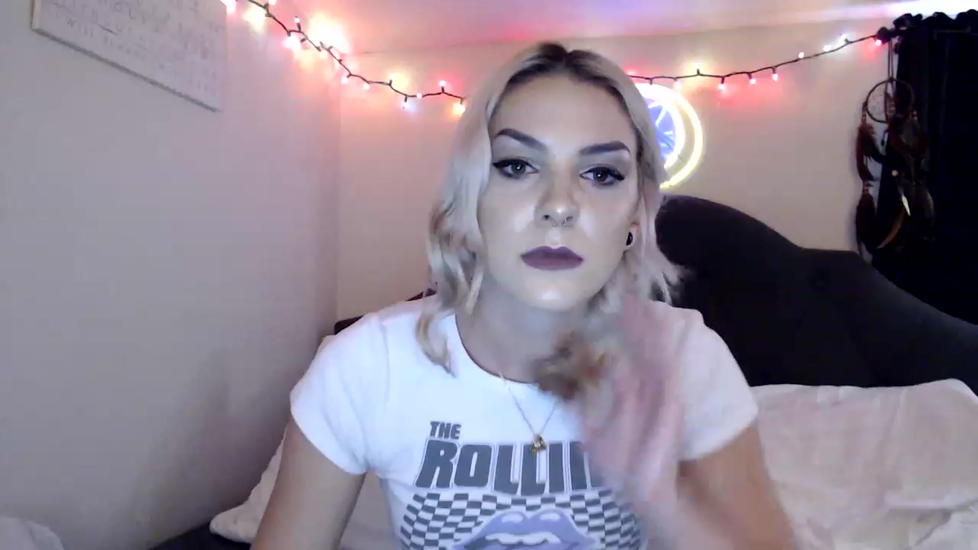 Gallery image thumbnail from xghostgirlx's myfreecams stream on, 06/15/2023, 19:25 image 20 of 20