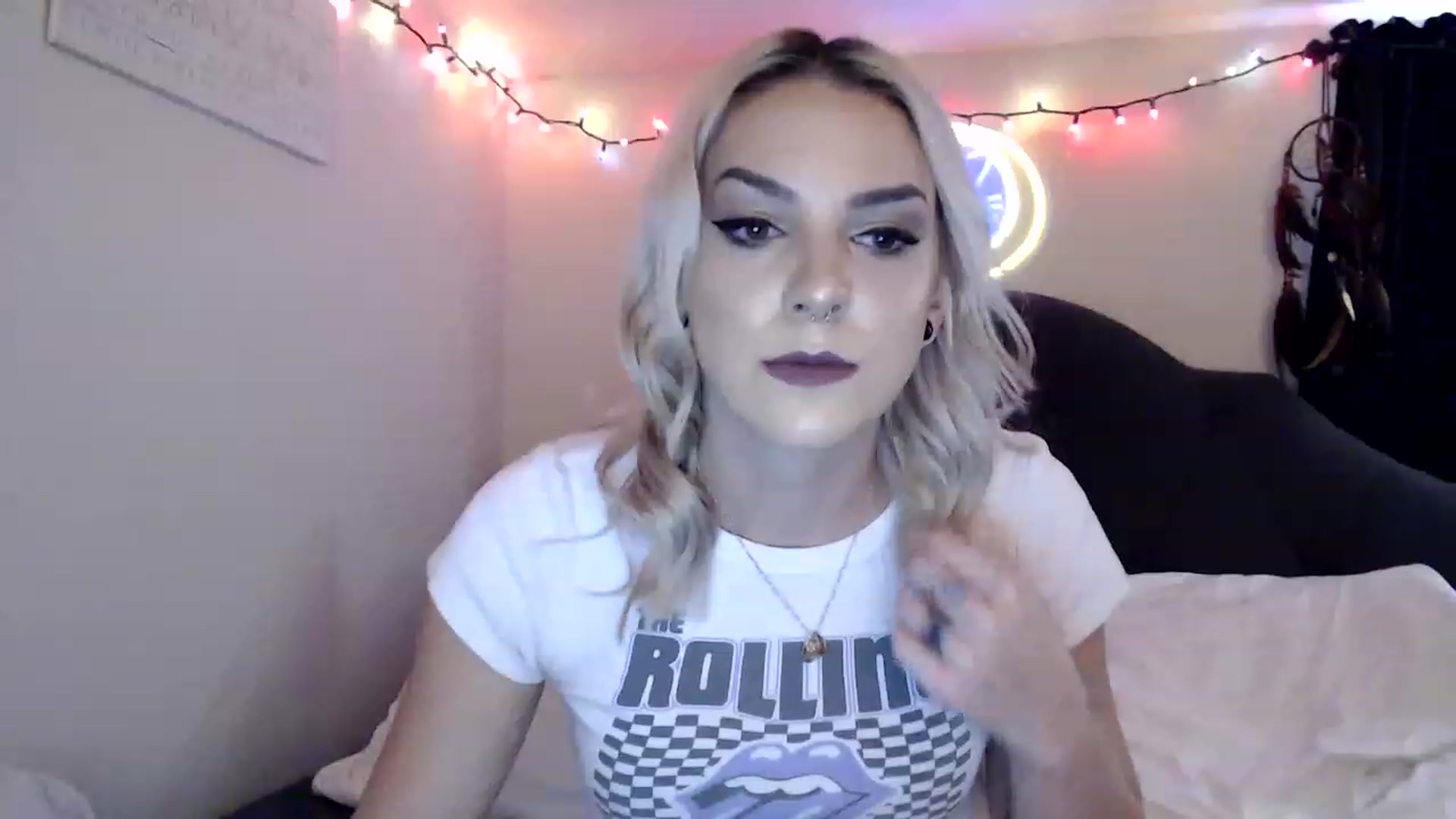 Gallery image thumbnail from xghostgirlx's myfreecams stream on, 06/15/2023, 19:25 image 12 of 20