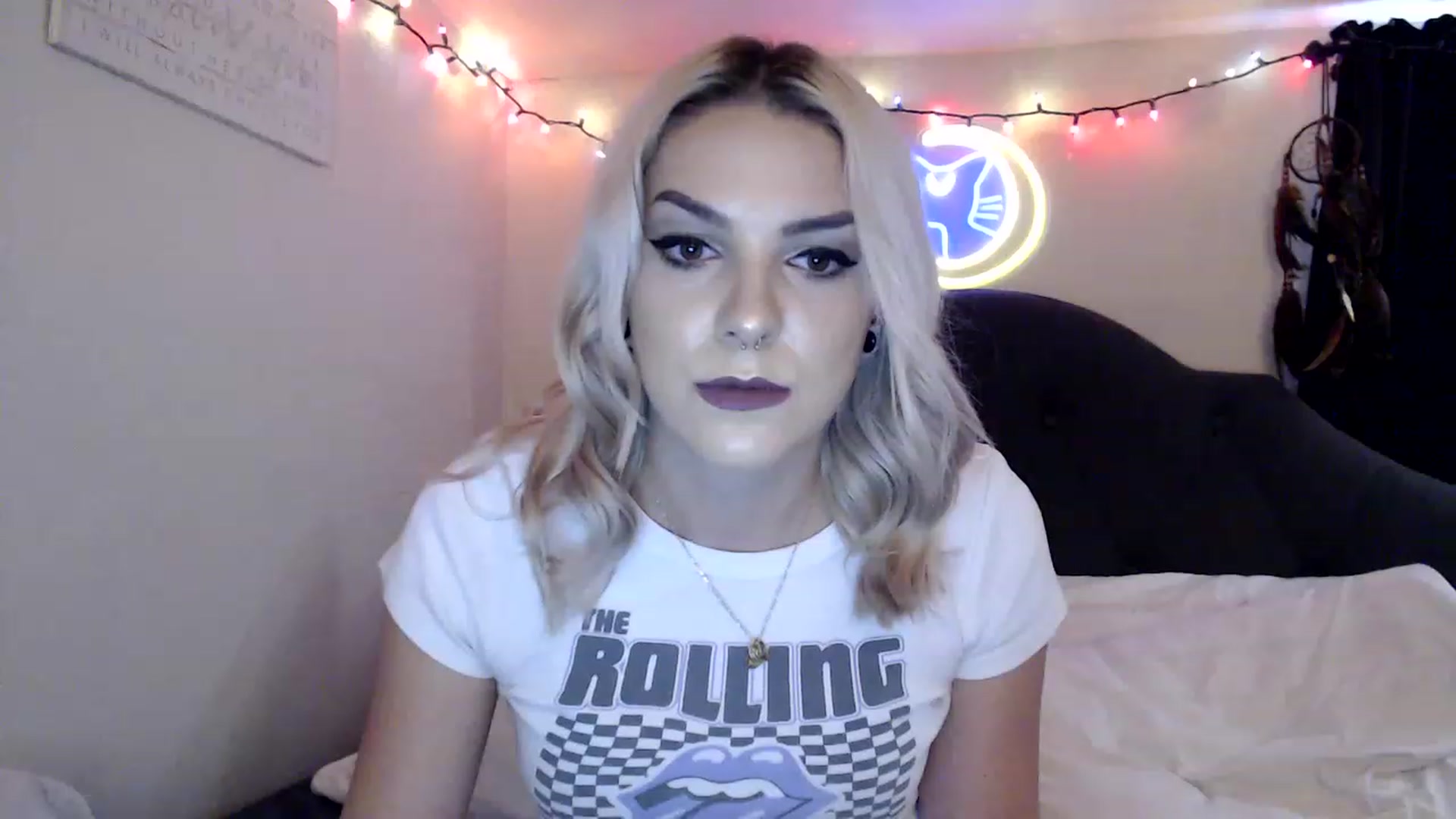 Gallery image thumbnail from xghostgirlx's myfreecams stream on, 06/15/2023, 19:25 image 8 of 20