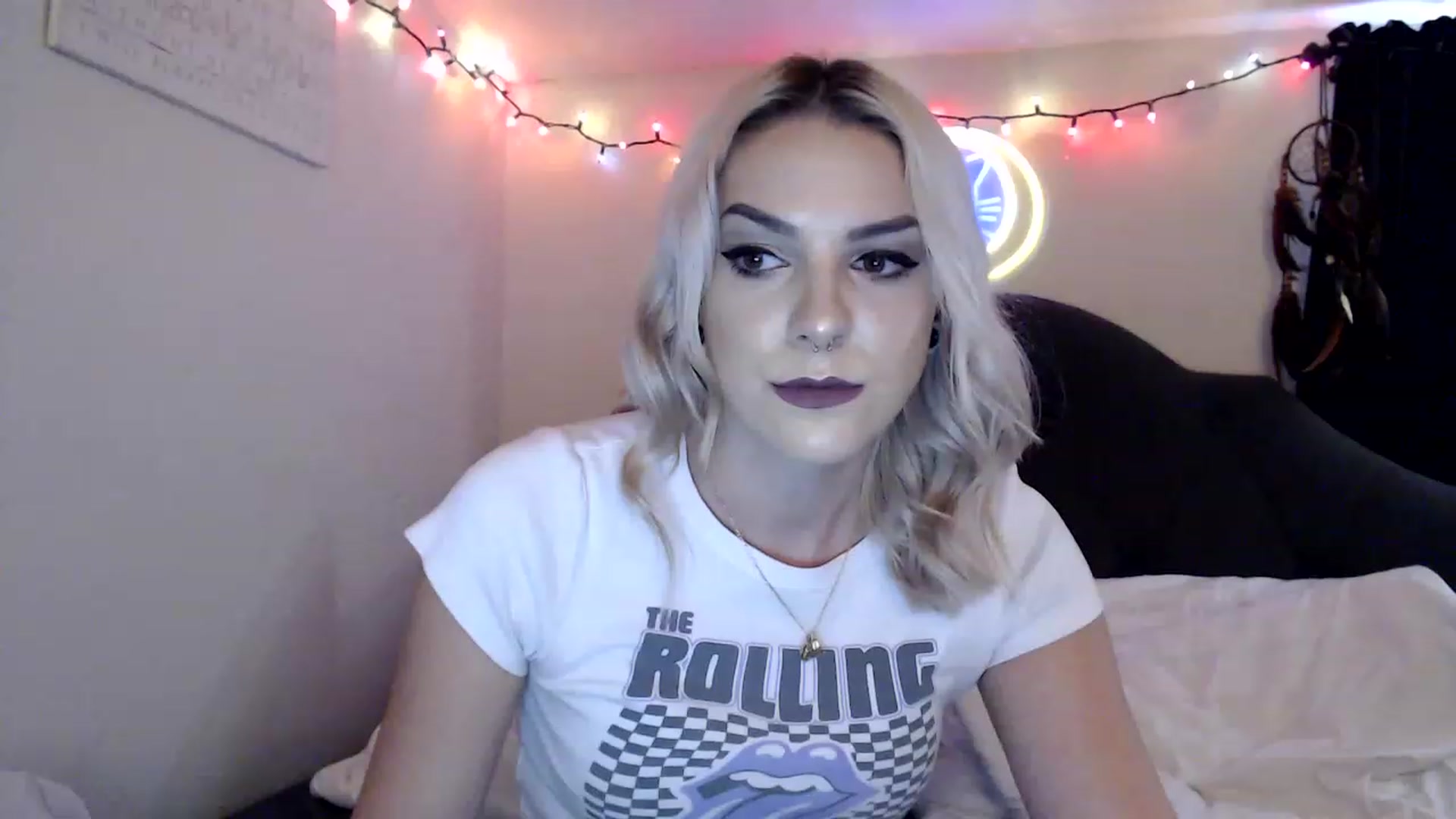 Gallery image thumbnail from xghostgirlx's myfreecams stream on, 06/15/2023, 19:25 image 7 of 20