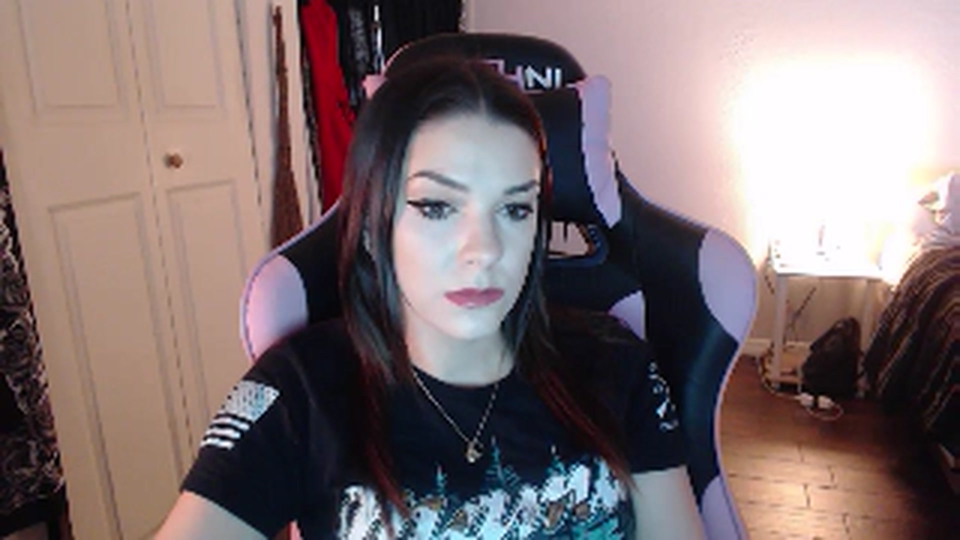 Gallery image thumbnail from xhazelbasilx's myfreecams stream on, 10/29/2024, 21:17 image 11 of 20