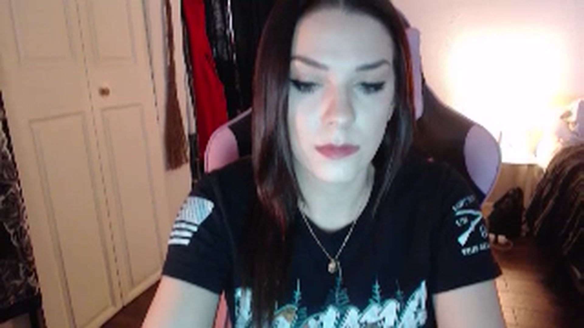 Gallery image thumbnail from xhazelbasilx's myfreecams stream on, 10/29/2024, 21:17 image 15 of 20