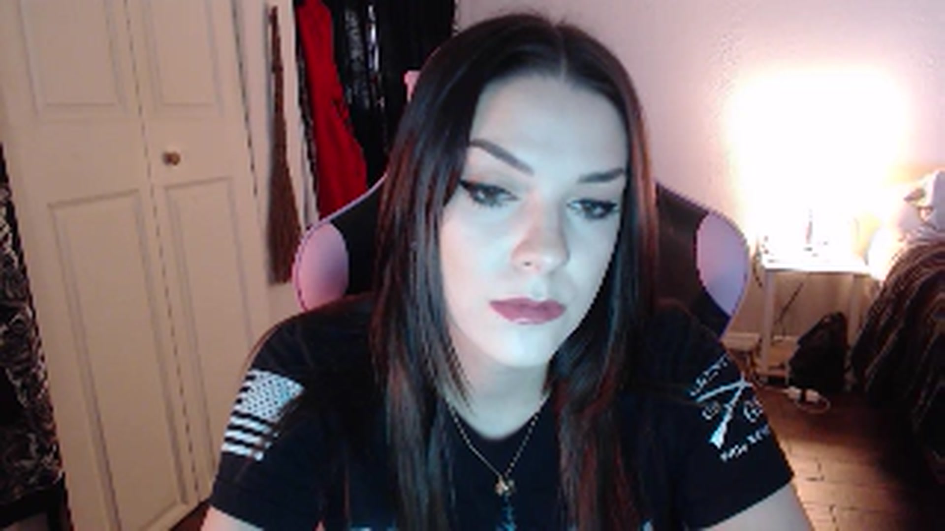 Gallery image thumbnail from xhazelbasilx's myfreecams stream on, 10/29/2024, 21:17 image 3 of 20