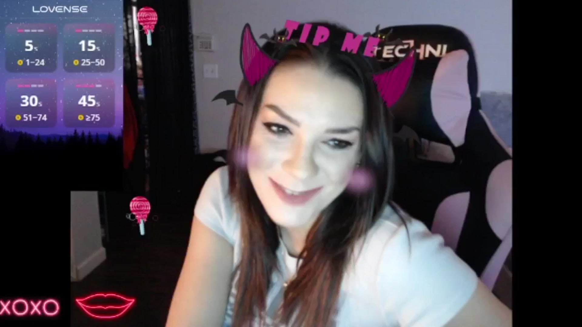 Gallery image thumbnail from xhazelbasilx's myfreecams stream on, 11/03/2024, 19:20 image 4 of 20