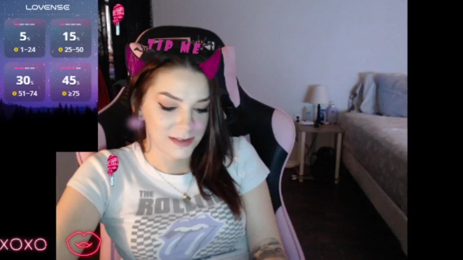 Gallery image thumbnail from xhazelbasilx's myfreecams stream on, 11/03/2024, 19:20 image 6 of 20
