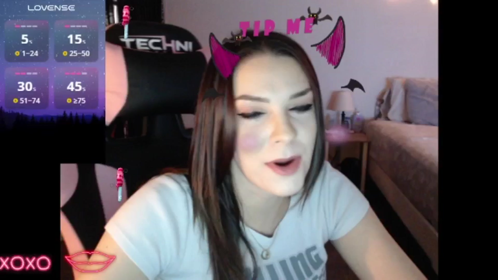 Gallery image thumbnail from xhazelbasilx's myfreecams stream on, 11/03/2024, 19:20 image 16 of 20