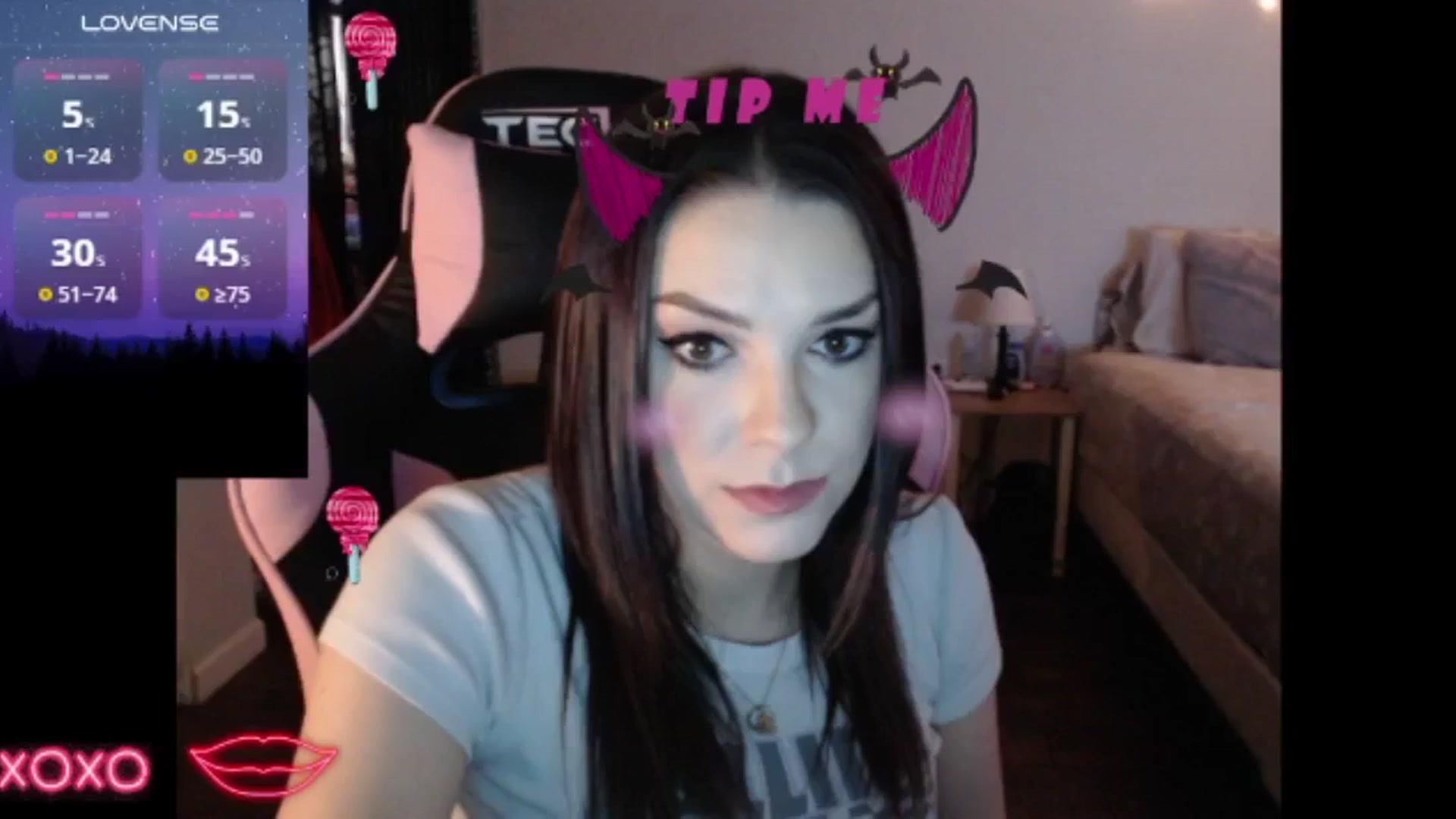 Gallery image thumbnail from xhazelbasilx's myfreecams stream on, 11/03/2024, 19:20 image 13 of 20