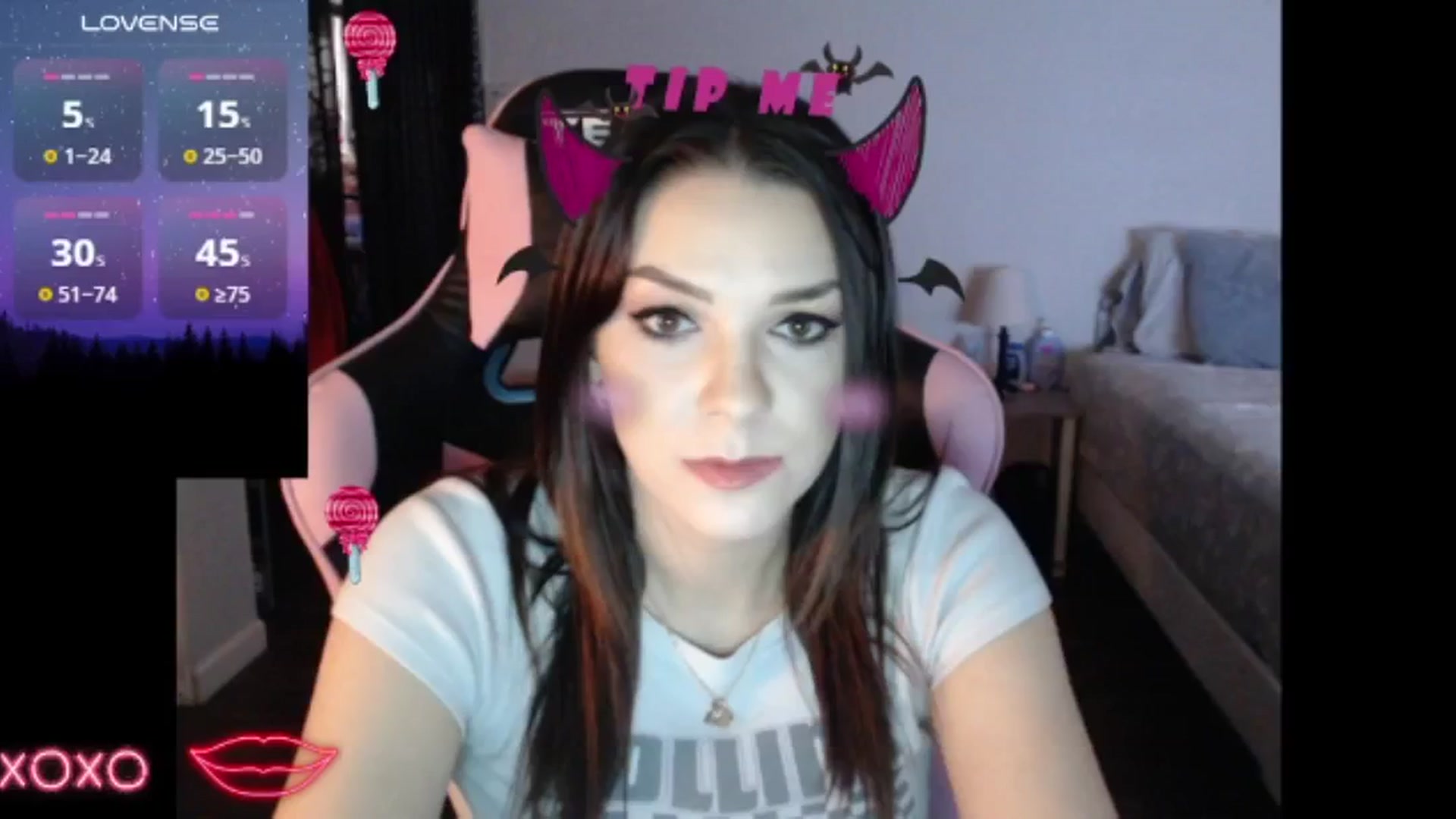 Gallery image thumbnail from xhazelbasilx's myfreecams stream on, 11/03/2024, 19:20 image 15 of 20
