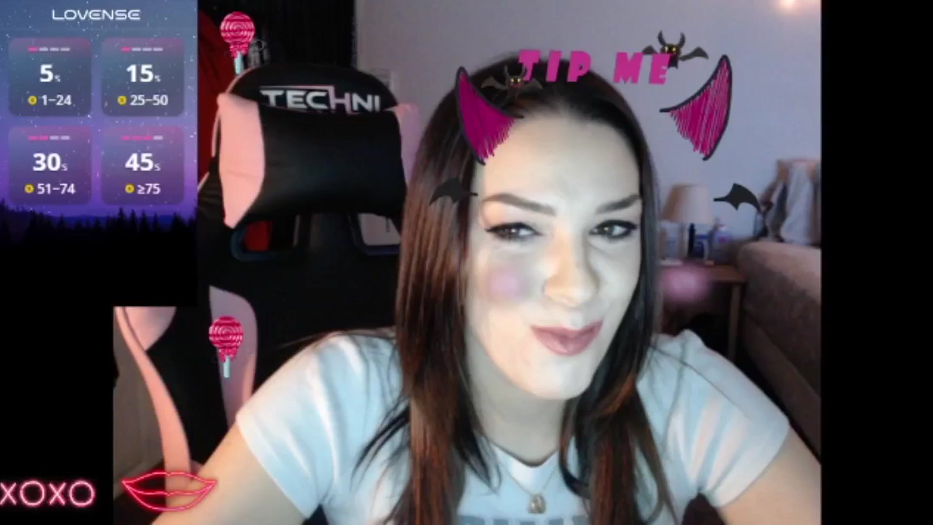 Gallery image thumbnail from xhazelbasilx's myfreecams stream on, 11/03/2024, 20:02 image 16 of 20