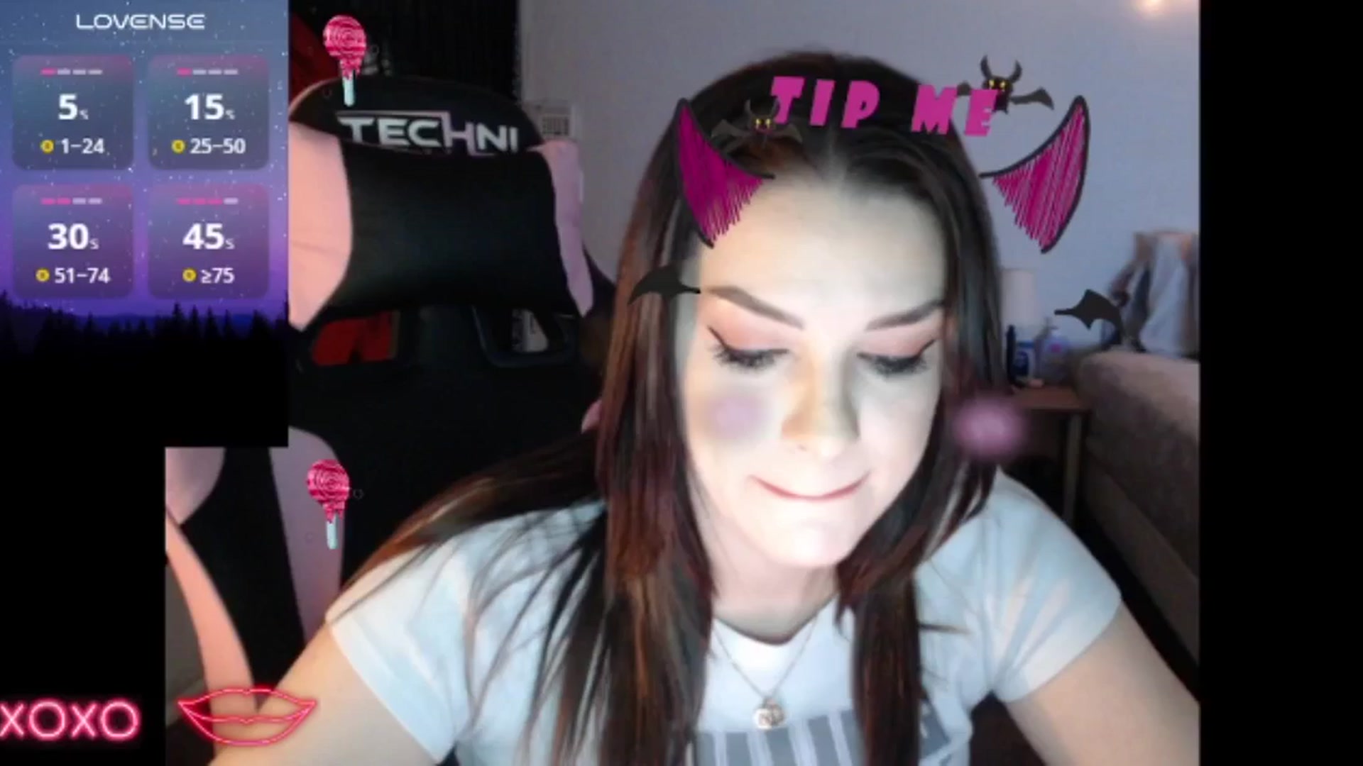 Gallery image thumbnail from xhazelbasilx's myfreecams stream on, 11/03/2024, 20:02 image 10 of 20