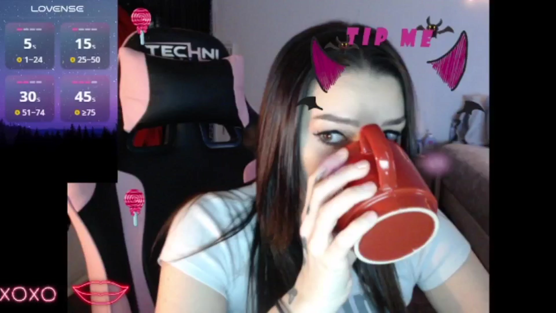 Gallery image thumbnail from xhazelbasilx's myfreecams stream on, 11/03/2024, 20:02 image 14 of 20
