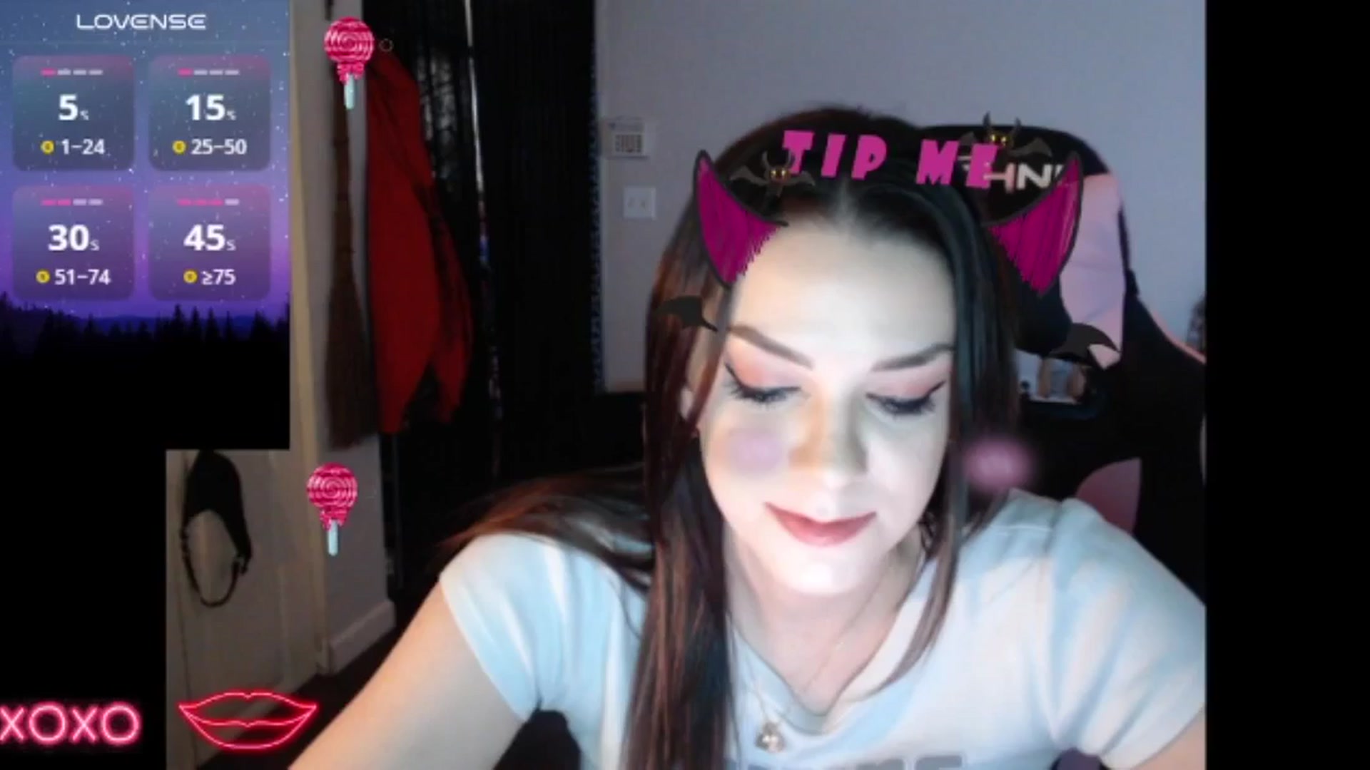 Gallery image thumbnail from xhazelbasilx's myfreecams stream on, 11/03/2024, 22:08 image 3 of 20