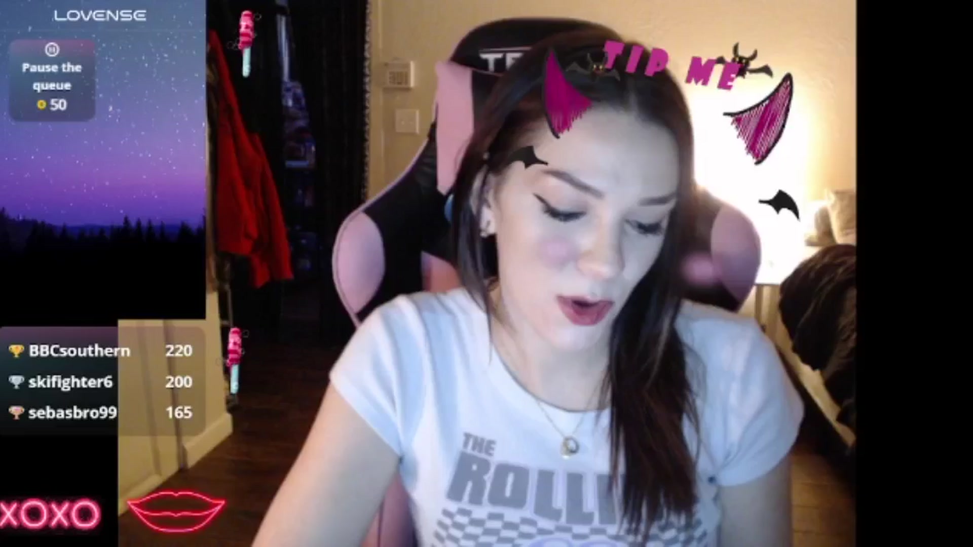 Gallery image thumbnail from xhazelbasilx's myfreecams stream on, 11/07/2024, 21:31 image 10 of 20