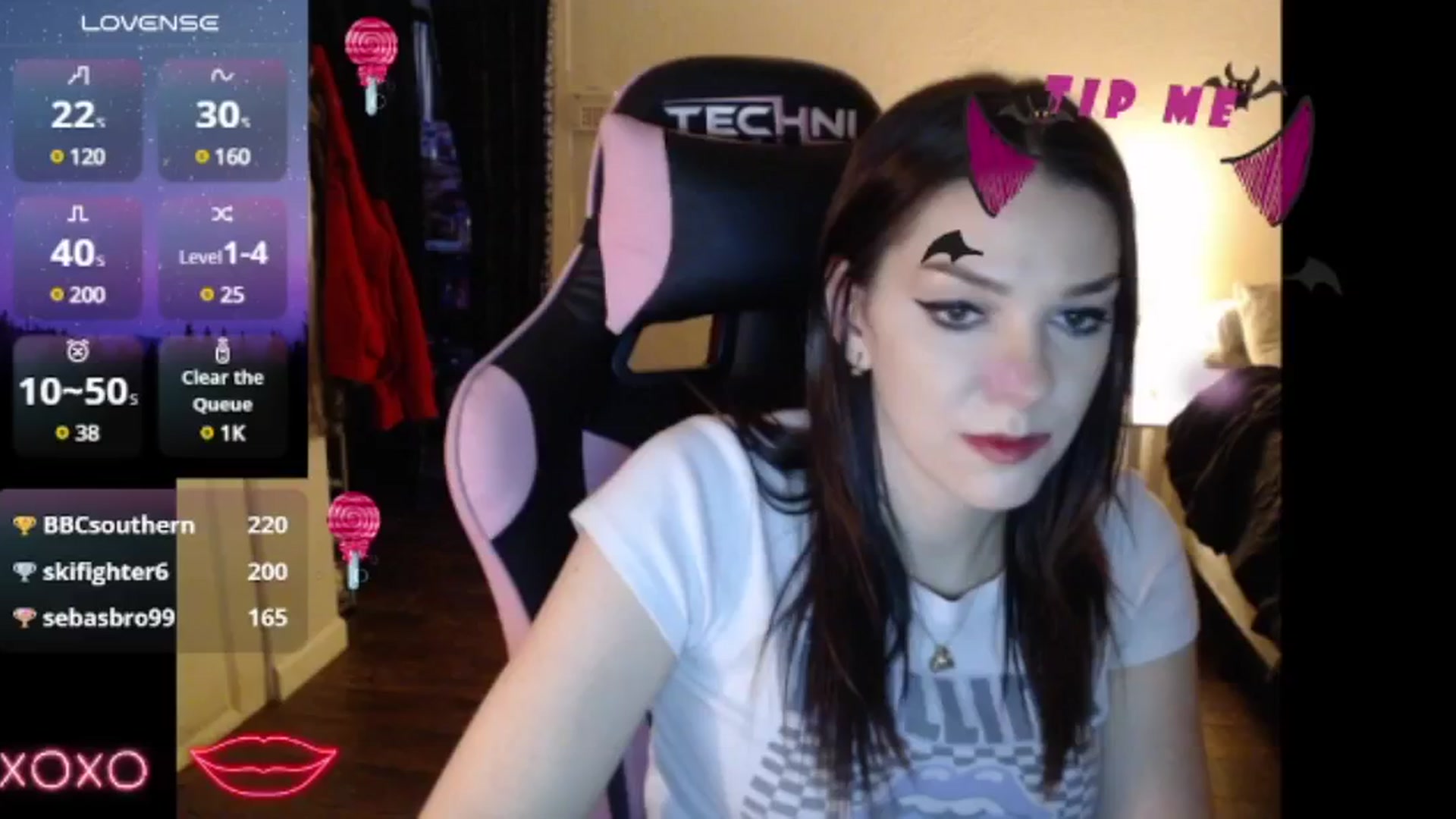 Gallery image thumbnail from xhazelbasilx's myfreecams stream on, 11/07/2024, 21:31 image 14 of 20